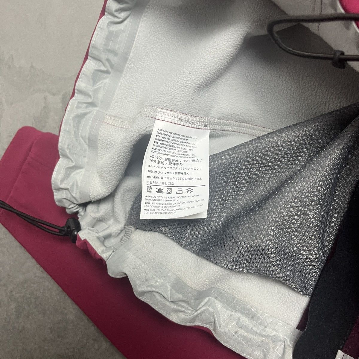 Arc'teryx Arc'Tery Women Rainjacket Size S / US 4 / IT 40 - 5 Thumbnail