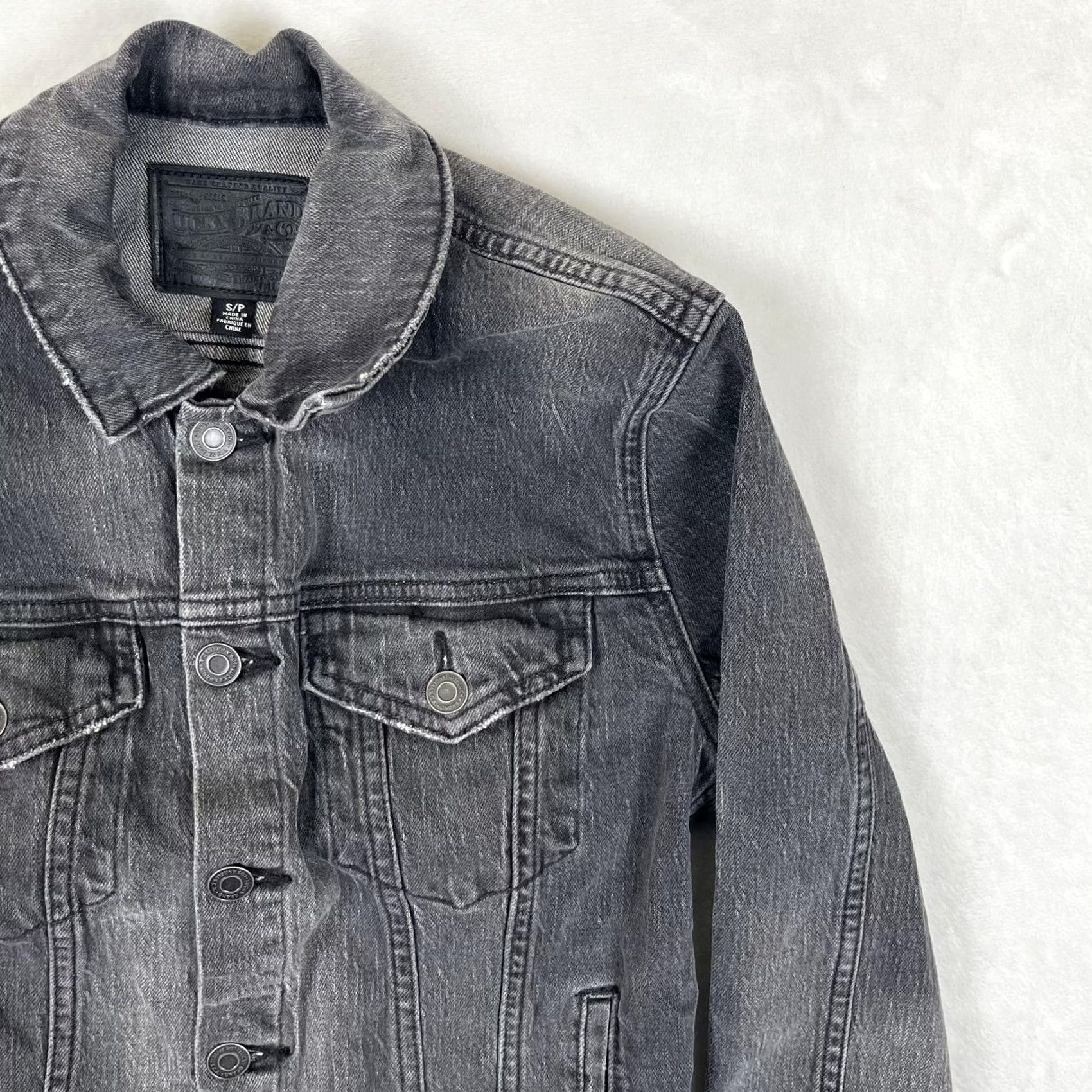 Lucky Brand Lucky Brand Jacket Womens Small Gray Denim Trucker Casual Button Front Pockets Size S / US 4 / IT 40 - 2 Thumbnail
