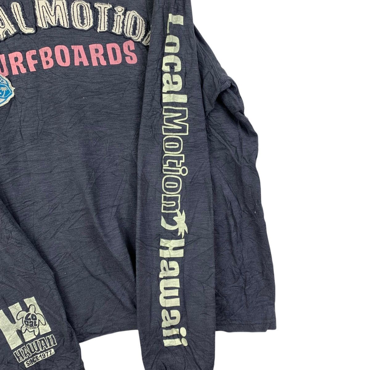 Vintage Vintage LOCAL MOTION HAWAII Surfboards LS Tee Island Roots Size US L / EU 52-54 / 3 - 6 Thumbnail