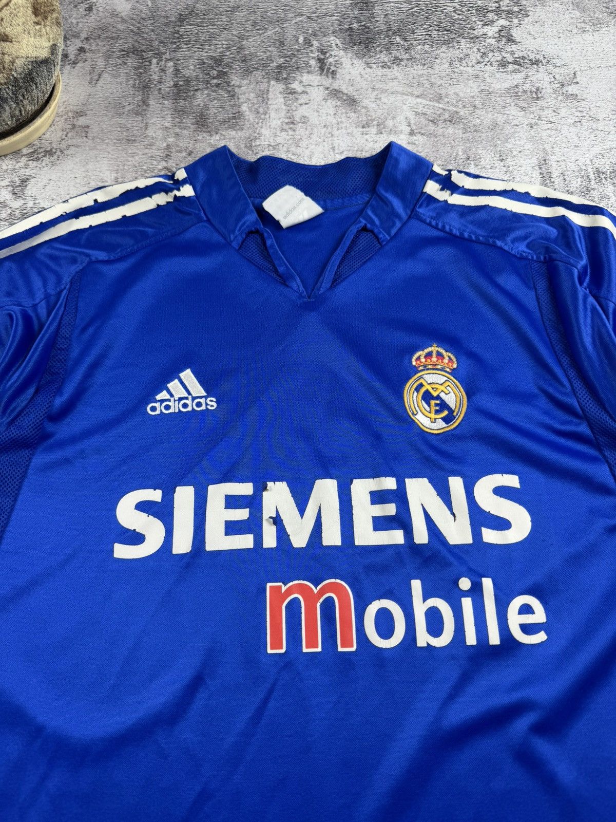 Adidas × Vintage Real Madrid 2004/2005 Adidas Third Kit 3 La Liga Jersey Blockcore T Shirt Tee Size US M / EU 48-50 / 2 - 6 Thumbnail