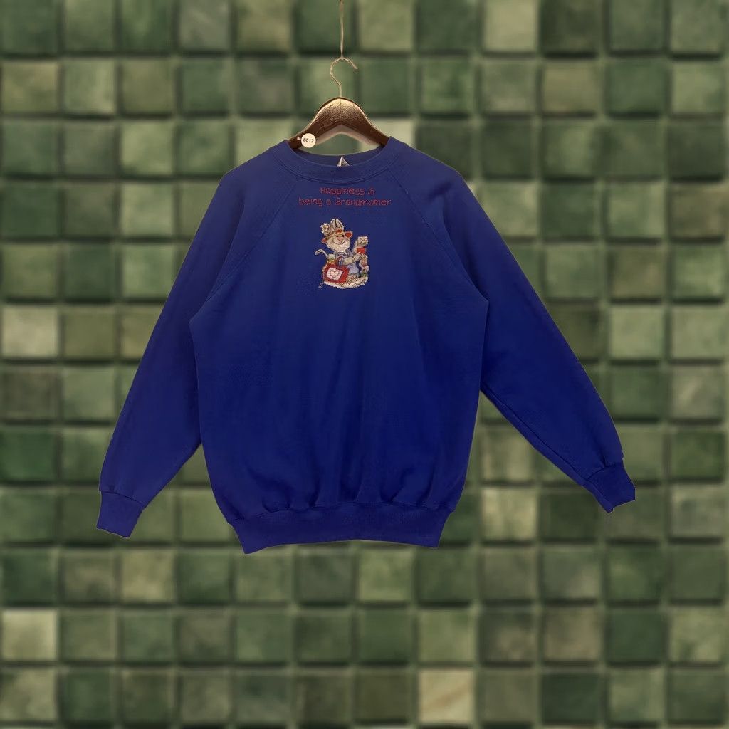 Hanes VINTAGE Hanes Hanes Her Way Hand Stitched Bunny Rabbit Grandma Sweatshirt XL Blue Womens Size XL / US 12-14 / IT 48-50 - 1 Thumbnail