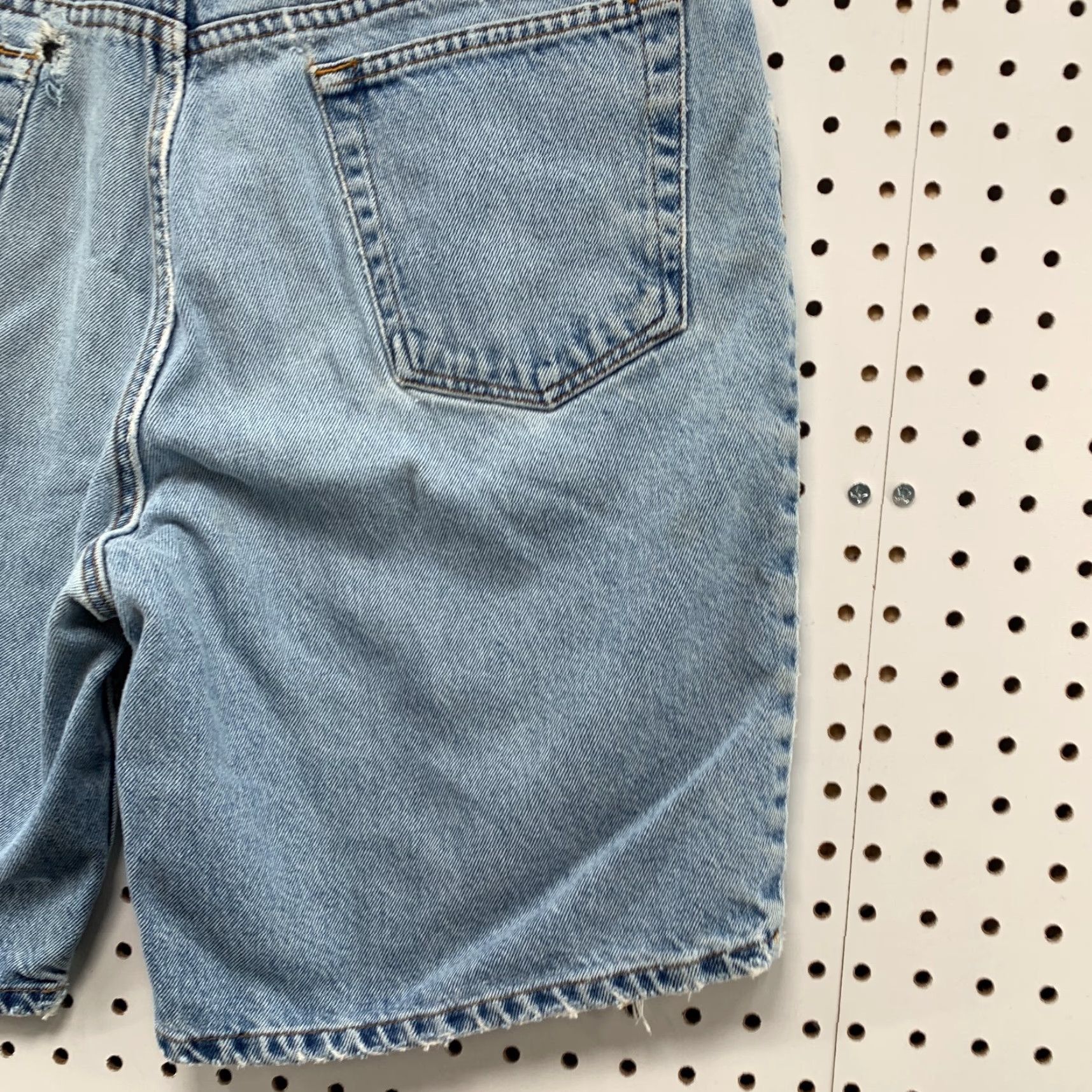 Denime VINTAGE Flying Jeanswear Denim Shorts 90s Mens 31x8.5 Blue Bermuda Jeanswear FlyinG Jeanswear 90s Mens Size 31 Men Regular 90s Vintage Clothing Size US 31 - 7 Thumbnail