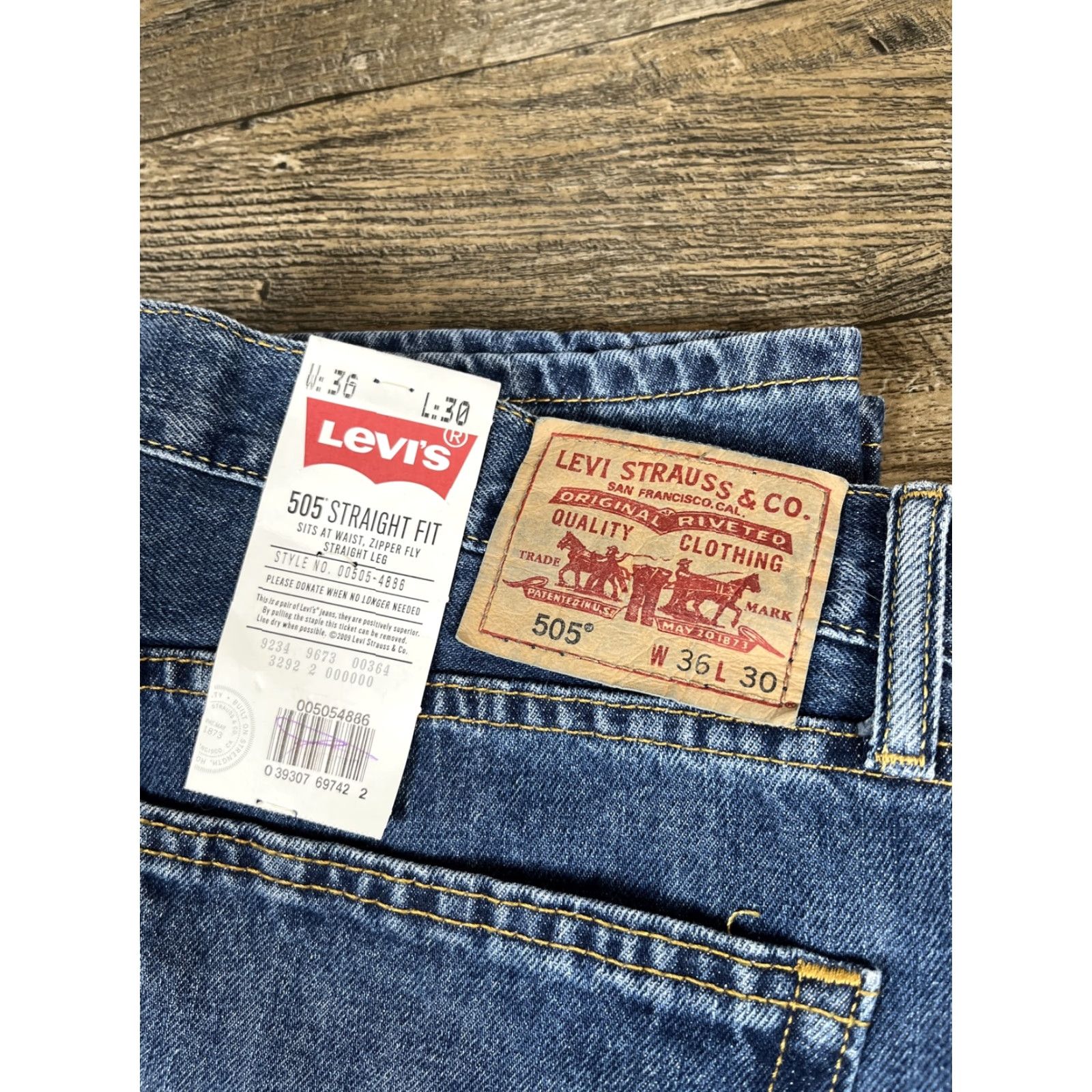 Levi's NWT Levi's 505 Jeans Regular Men 36x30 Red Tab Blue Straight Y2K USA Size US 36 / EU 52 - 2 Thumbnail