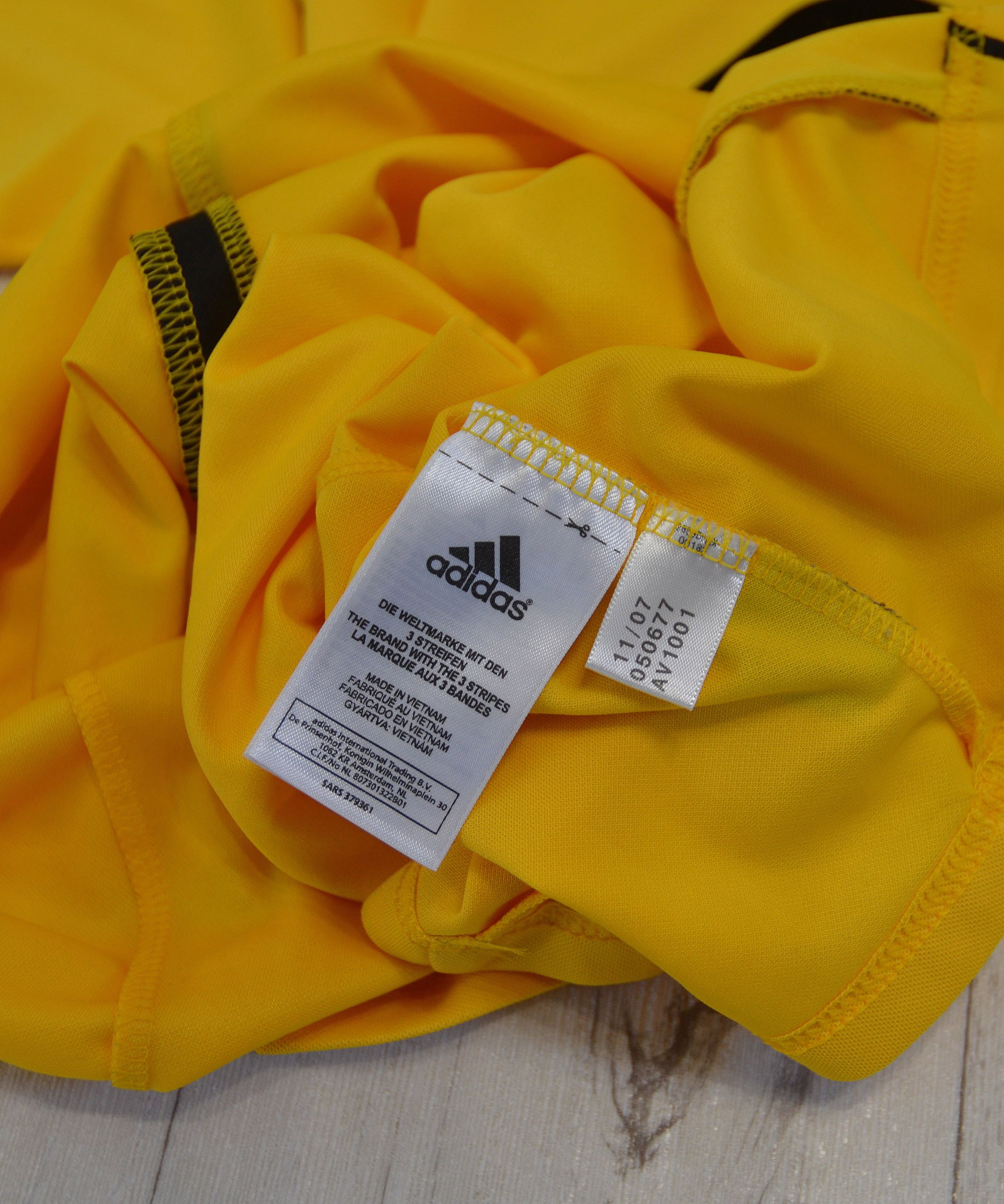 Adidas × Vintage Vintage Adidas Soccer Jersey Tee Kit Hype Y2K #4 centr logo Size US M / EU 48-50 / 2 - 9 Thumbnail