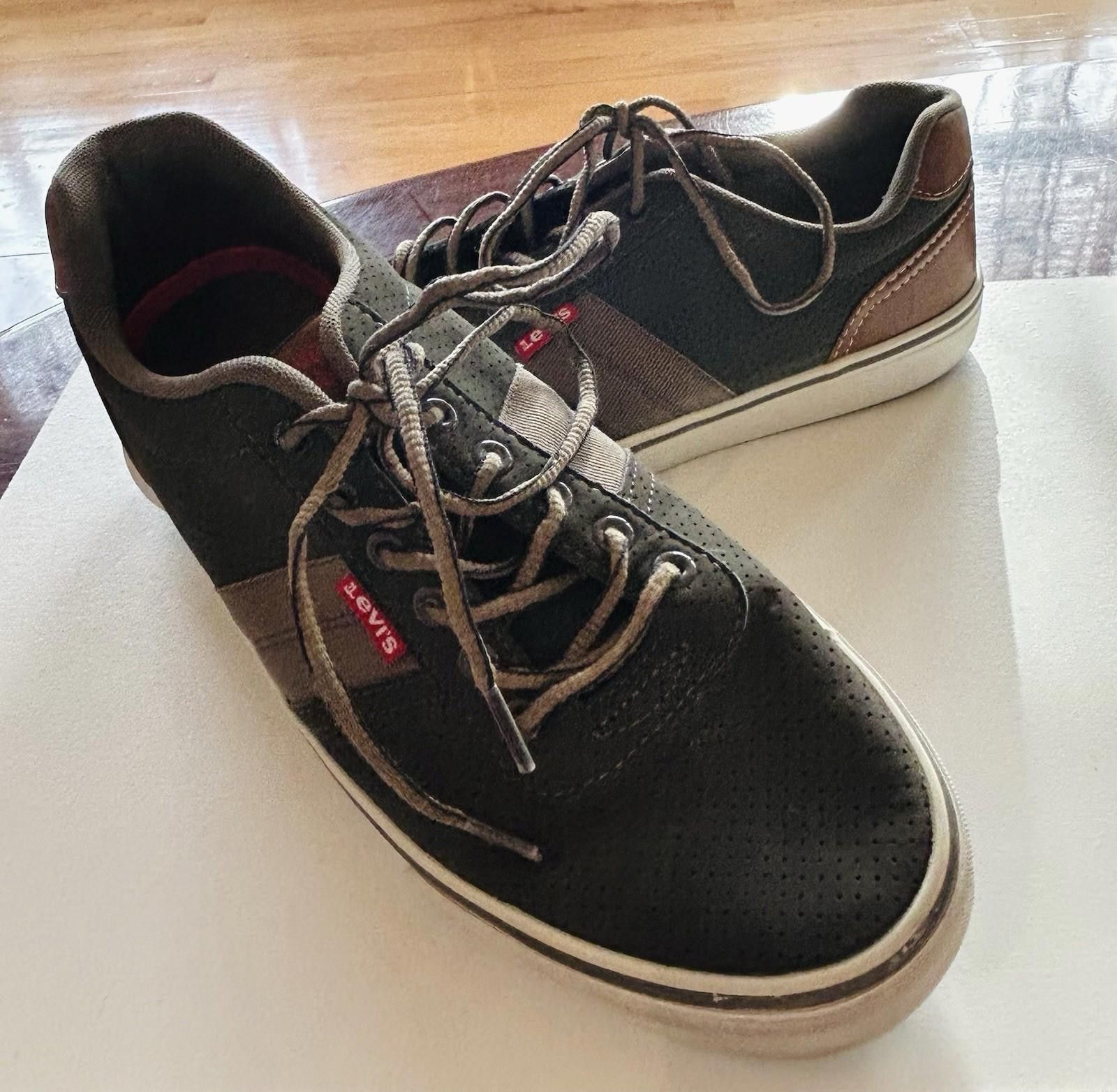 Levi's Levi's Mens Casual Lace-up Sneaker Shoe Sz 9 Size US 9 / EU 42 - 6 Thumbnail