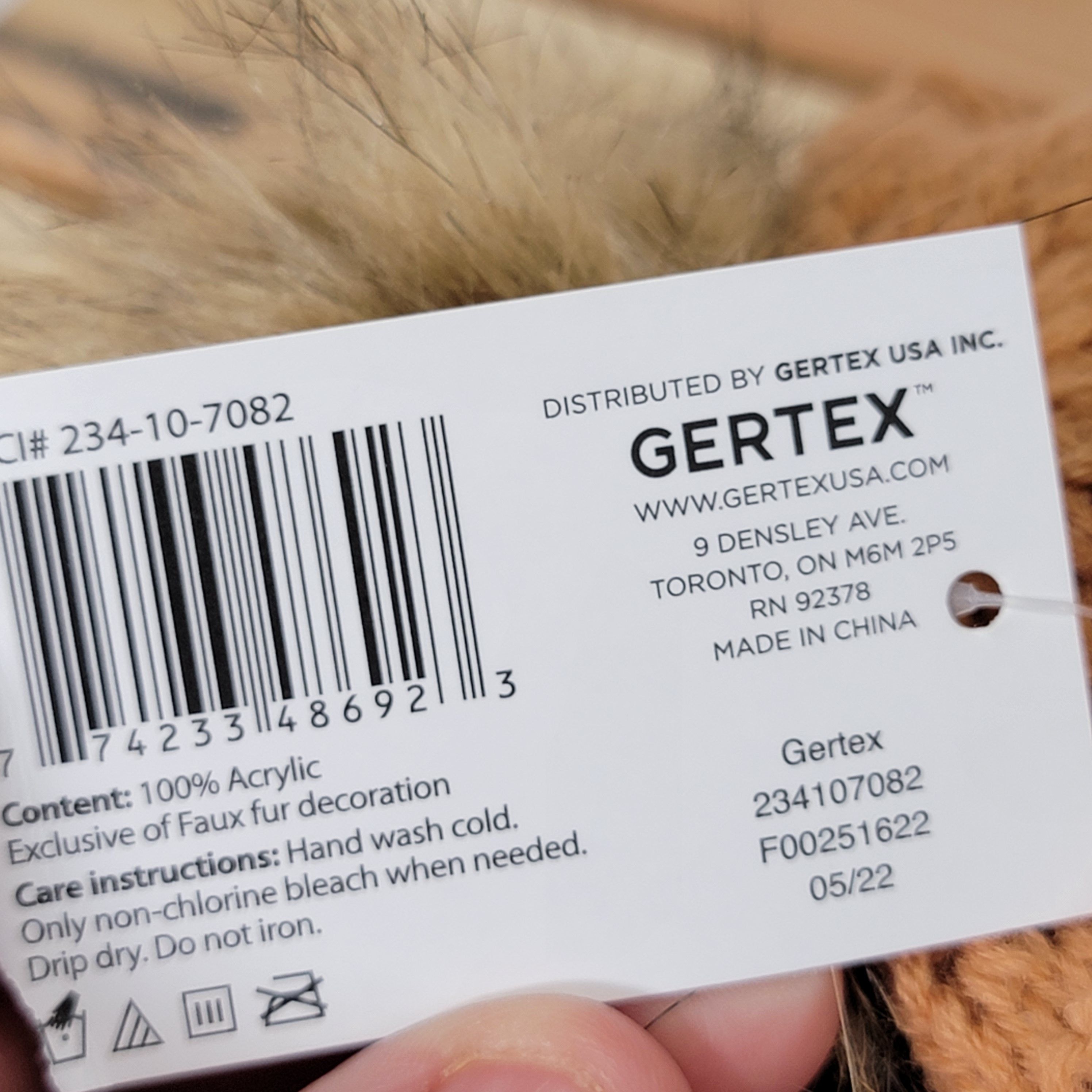 Other Gertex Knit Beanie w/ Faux Fur Pom Pom - One Size NWT Size ONE SIZE - 8 Thumbnail