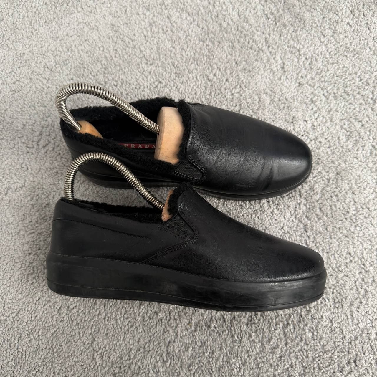 Prada Prada WMNS Warmed Slip-On Slippers Size US 7 / IT 37 - 1 Thumbnail