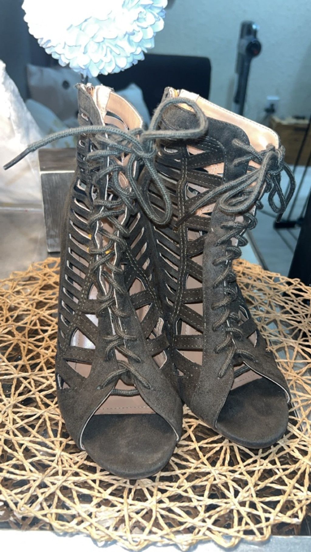 rue21 Women's rue21 etc Black Cutout Lace-Up Heels Size 7.5 Size US 7.5 / IT 37.5 - 2 Thumbnail