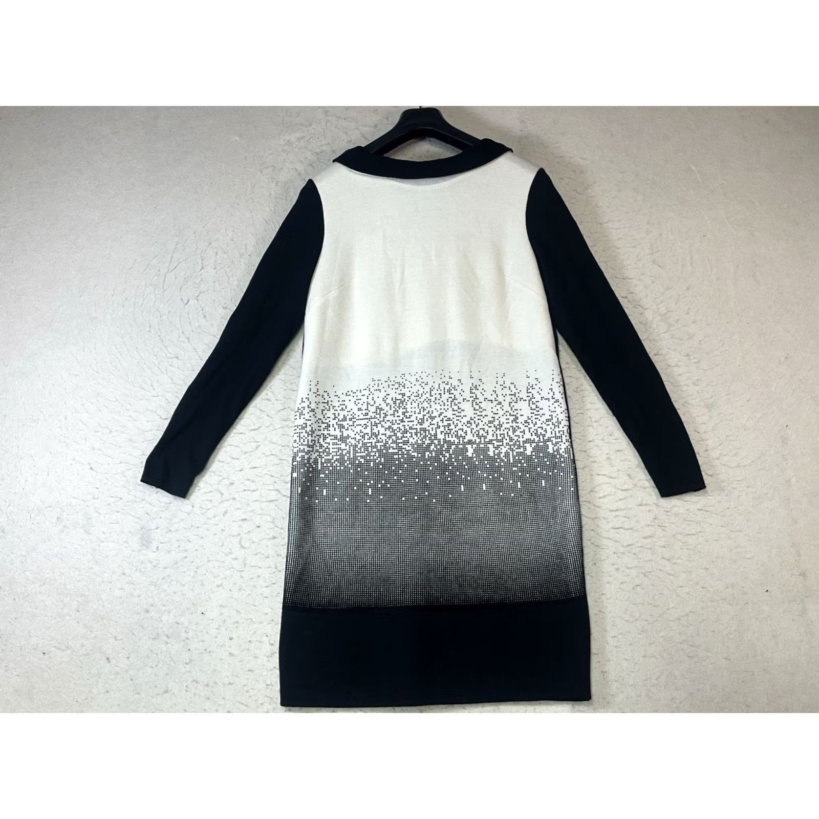D.Exterior D.Exterior Dress Black Cream Long Sleeve Business Size M 100% Wool Italy Made Women Size M / US 6-8 / IT 42-44 - 2 Thumbnail