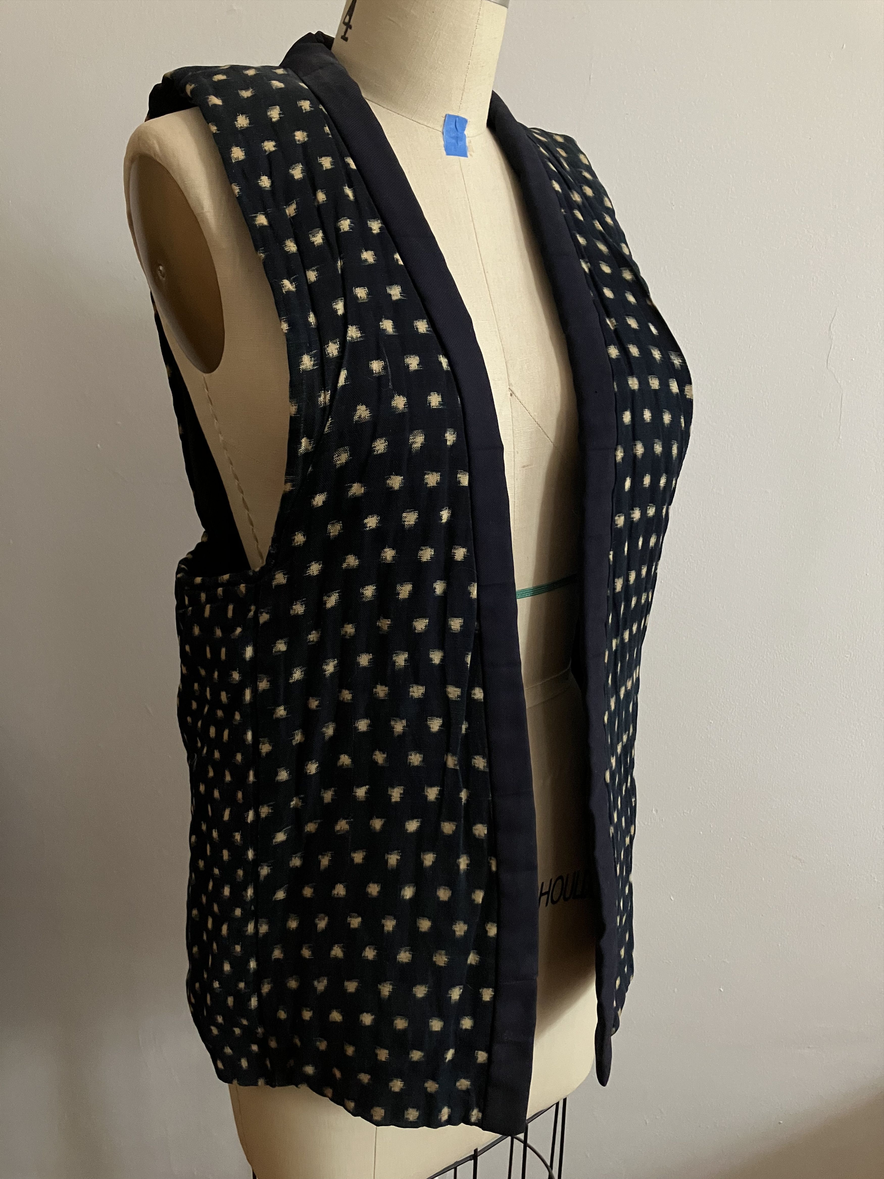 Vintage Vintage Japanese Workwear Vest - Ikat Indigo Size US M / EU 48-50 / 2 - 8 Thumbnail