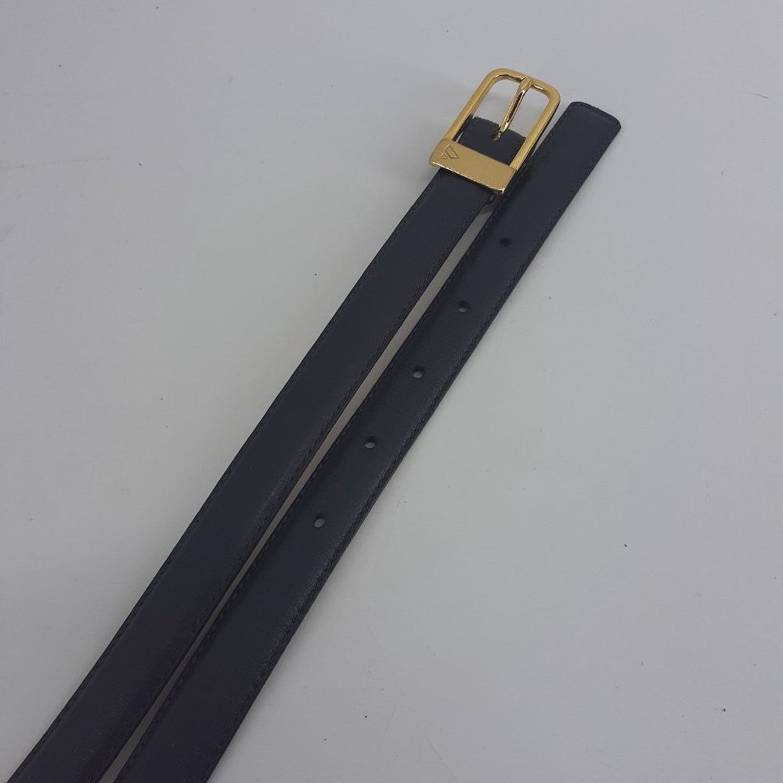 Other Liz Claiborne Accessories Gray Skinny Full Grain Aniline L Size ONE SIZE - 6 Thumbnail