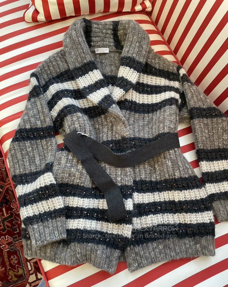 Brunello Cucinelli Brunello Cucinelli Cashmere Blended Sequin Sweater Jacket Size XS / US 0-2 / IT 36-38 - 1 Thumbnail