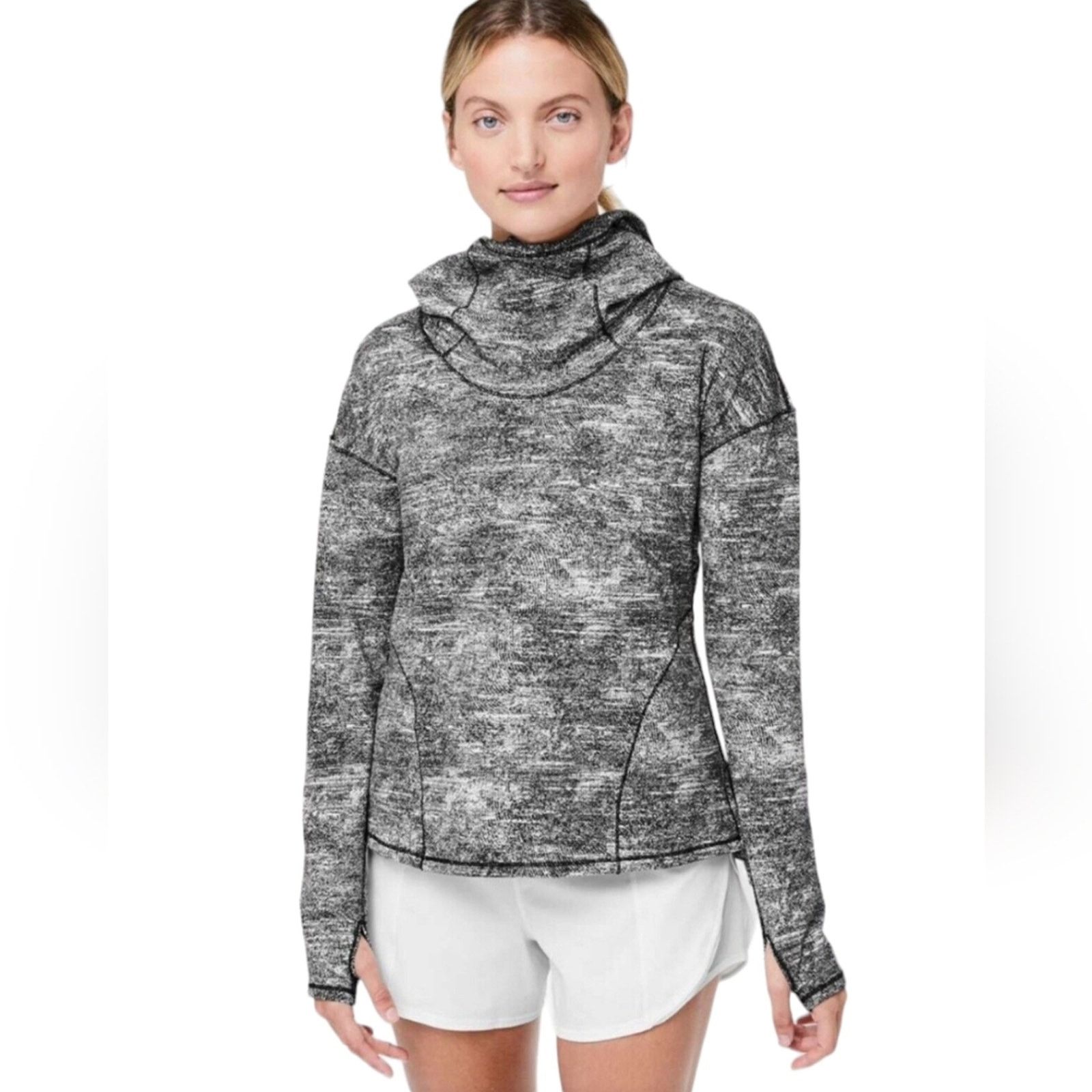 Lululemon Lululemon Forever Endeavour Long Sleeve Black White 8 Size M / US 6-8 / IT 42-44 - 1 Thumbnail