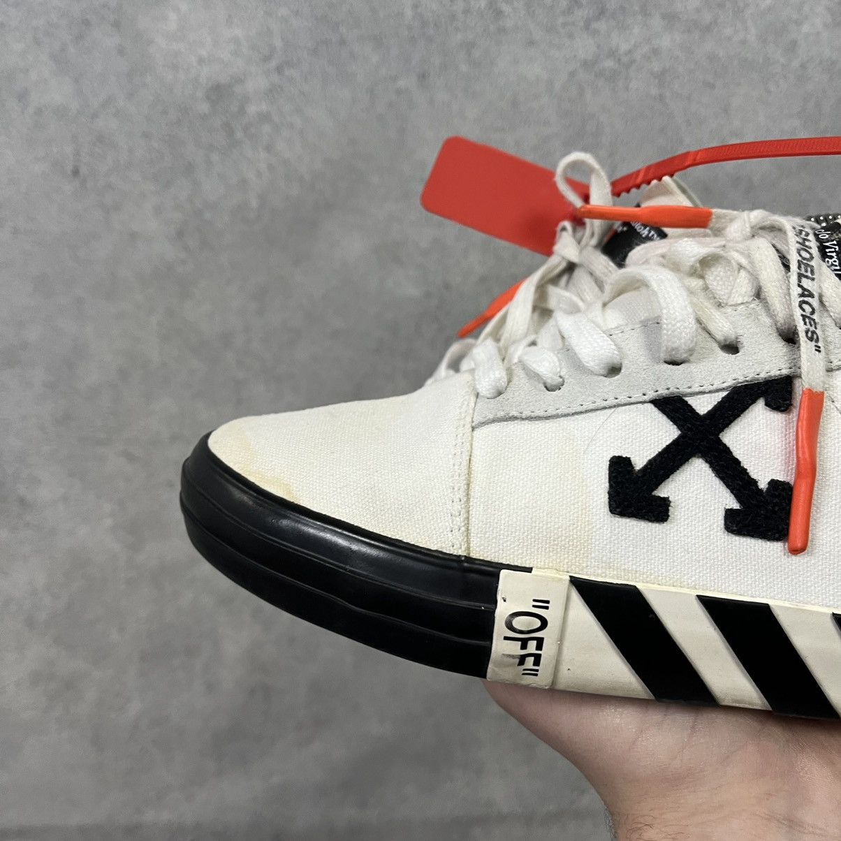 Off-White Off White Vulcanized Sneaker Size US 5.5 / EU 38 - 5 Thumbnail