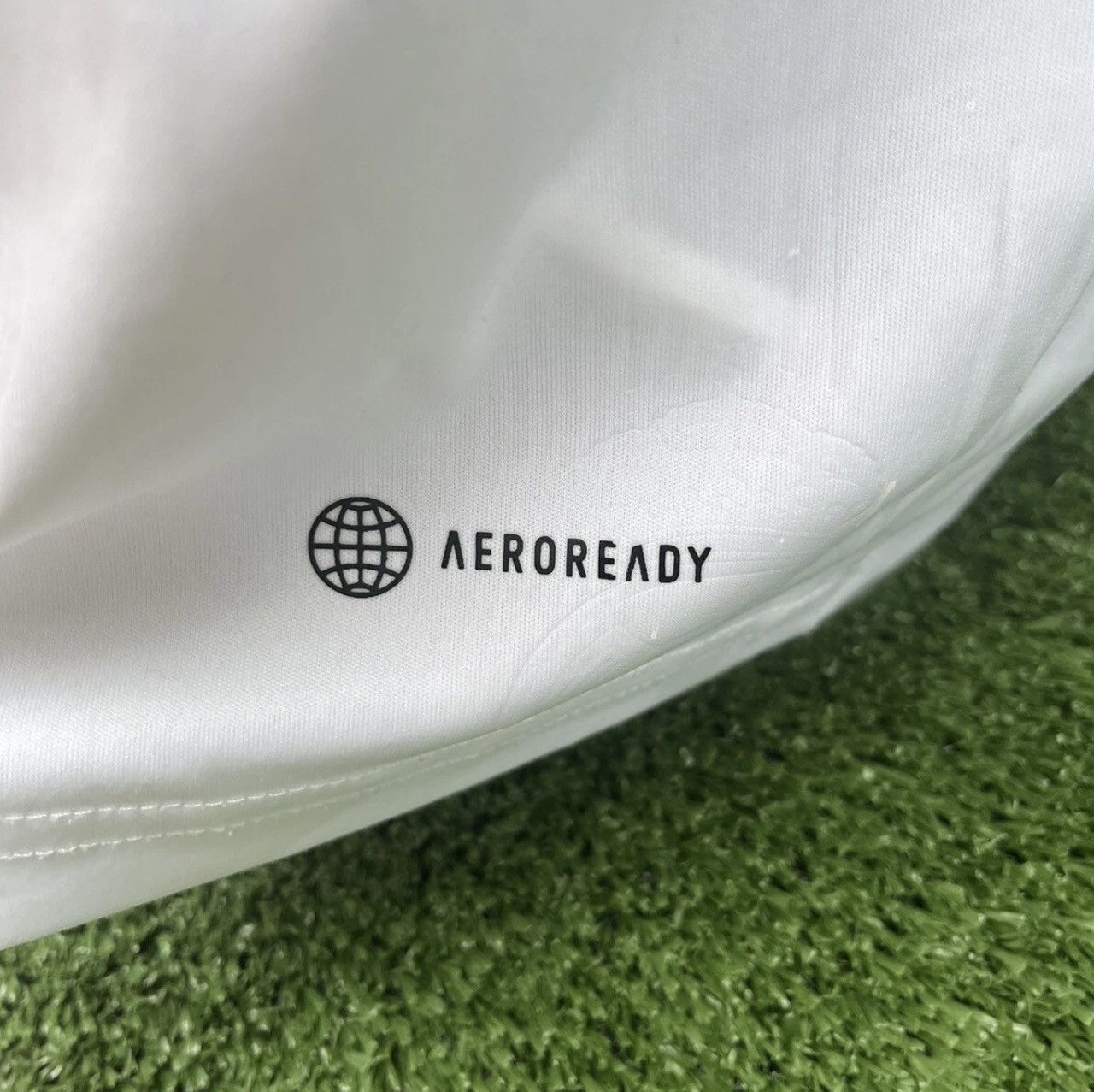 Adidas Jersey real madrid tchouameni Size US L / EU 52-54 / 3 - 8 Thumbnail