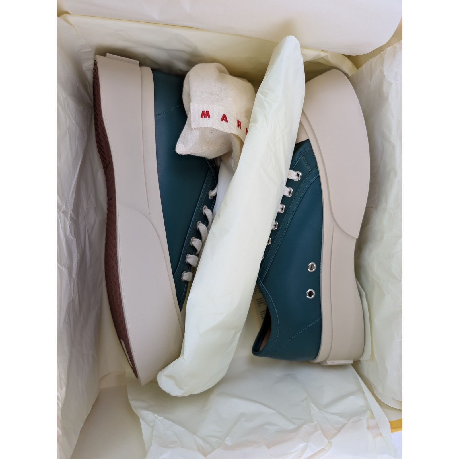 Marni o1rshd1 Pablo low-top sneakers in green and beige Size US 9 / EU 42 - 21 Thumbnail