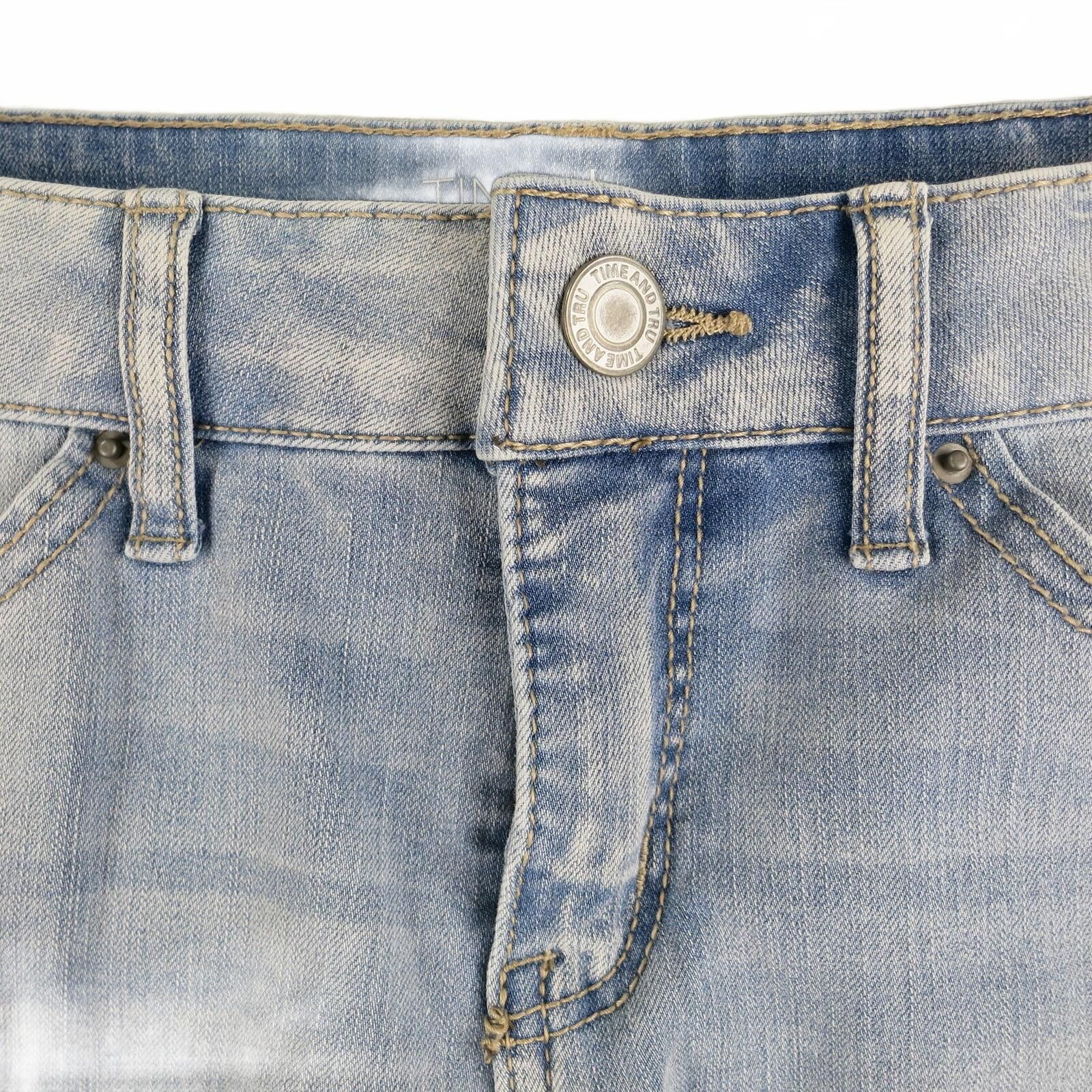 Other Time and Tru Women's Denim Shorts Size 6 Mid-Rise Light Wash Size 28" / US 6 / IT 42 - 2 Thumbnail