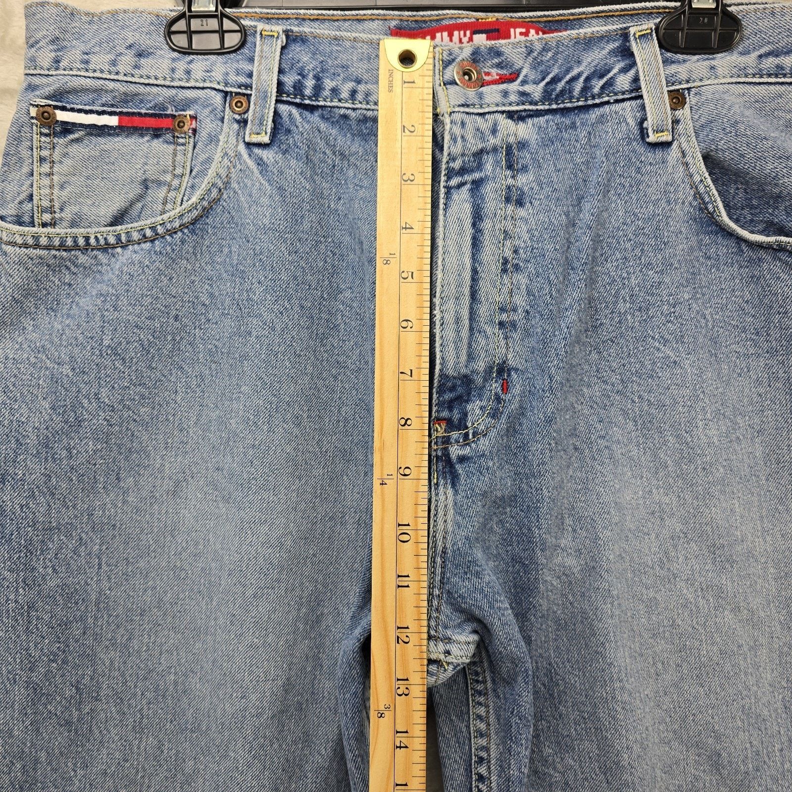 Tommy Hilfiger Vintage Tommy Hilfiger Big Flag Denim Jeans 38x30 90s Baggy Size US 38 / EU 54 - 14 Thumbnail
