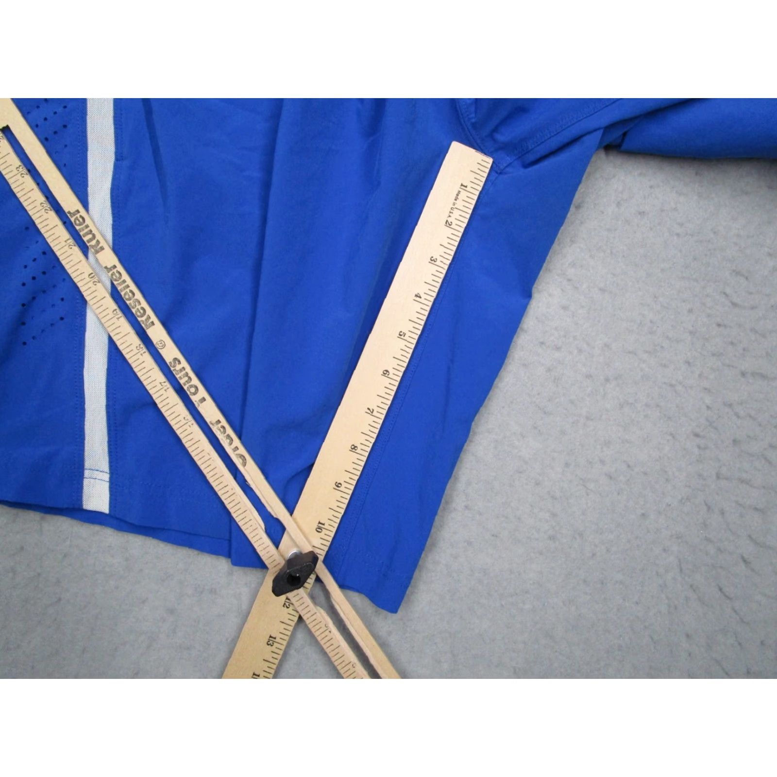 Nike Nike Shorts Mens Large Blue 11" Active Lightweight Drawstring Pockets Polyester Spandex Short Running Beach Sports | Mens | Size L | Blue Size US 33 - 4 Thumbnail