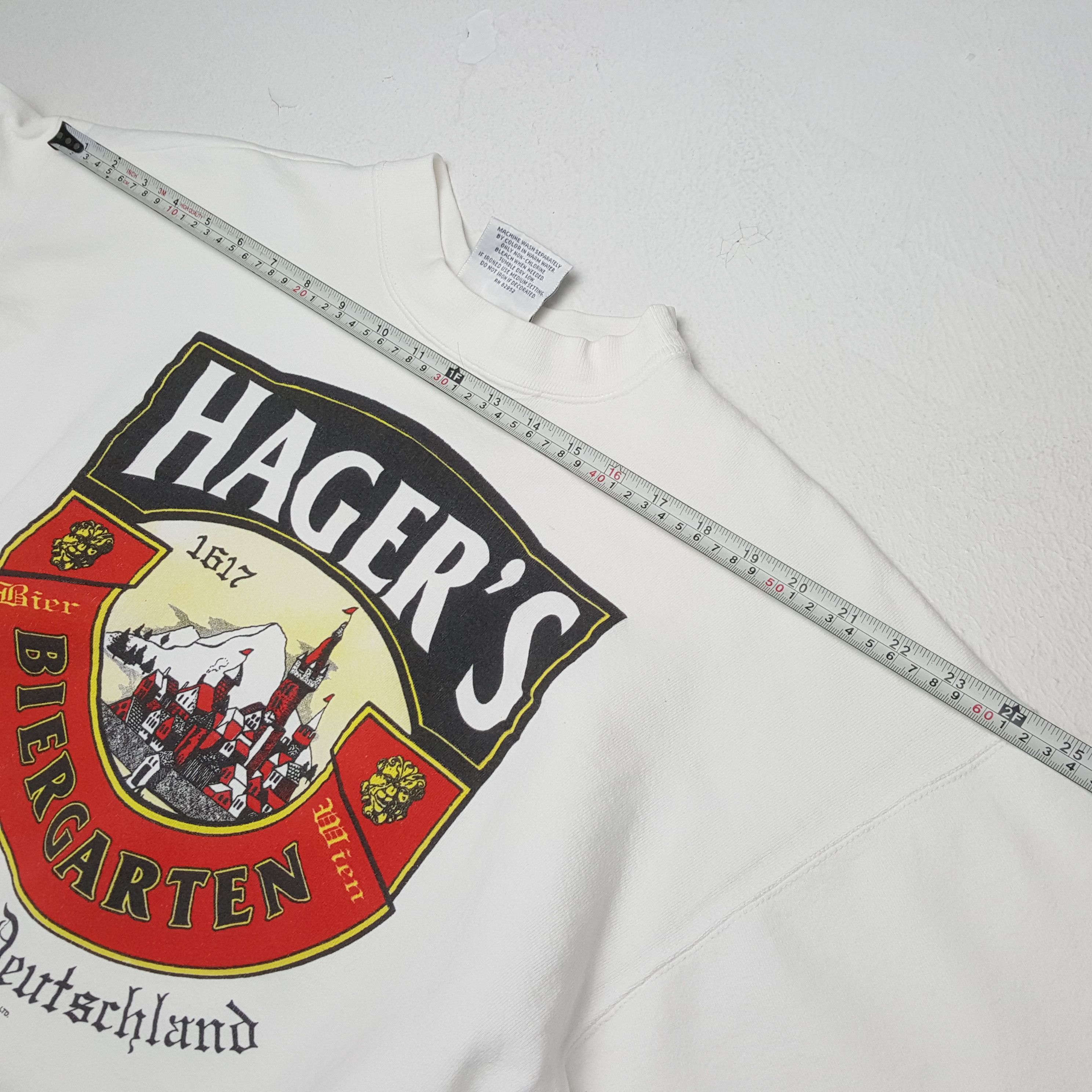 Vintage HAGER'S BIERGARTEN Vintage Sweatshirt Size US L / EU 52-54 / 3 - 4 Thumbnail