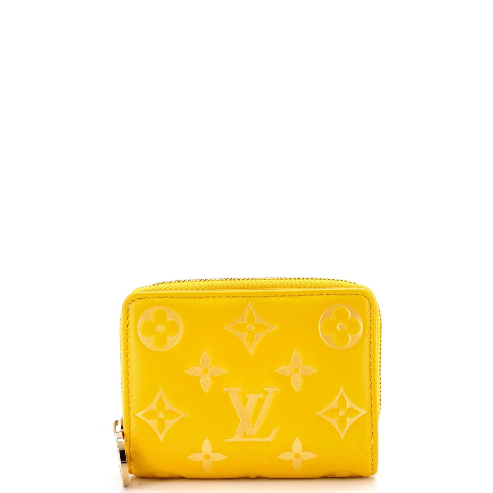 Louis Vuitton Coussin Lou Wallet Size ONE SIZE - 1 Thumbnail