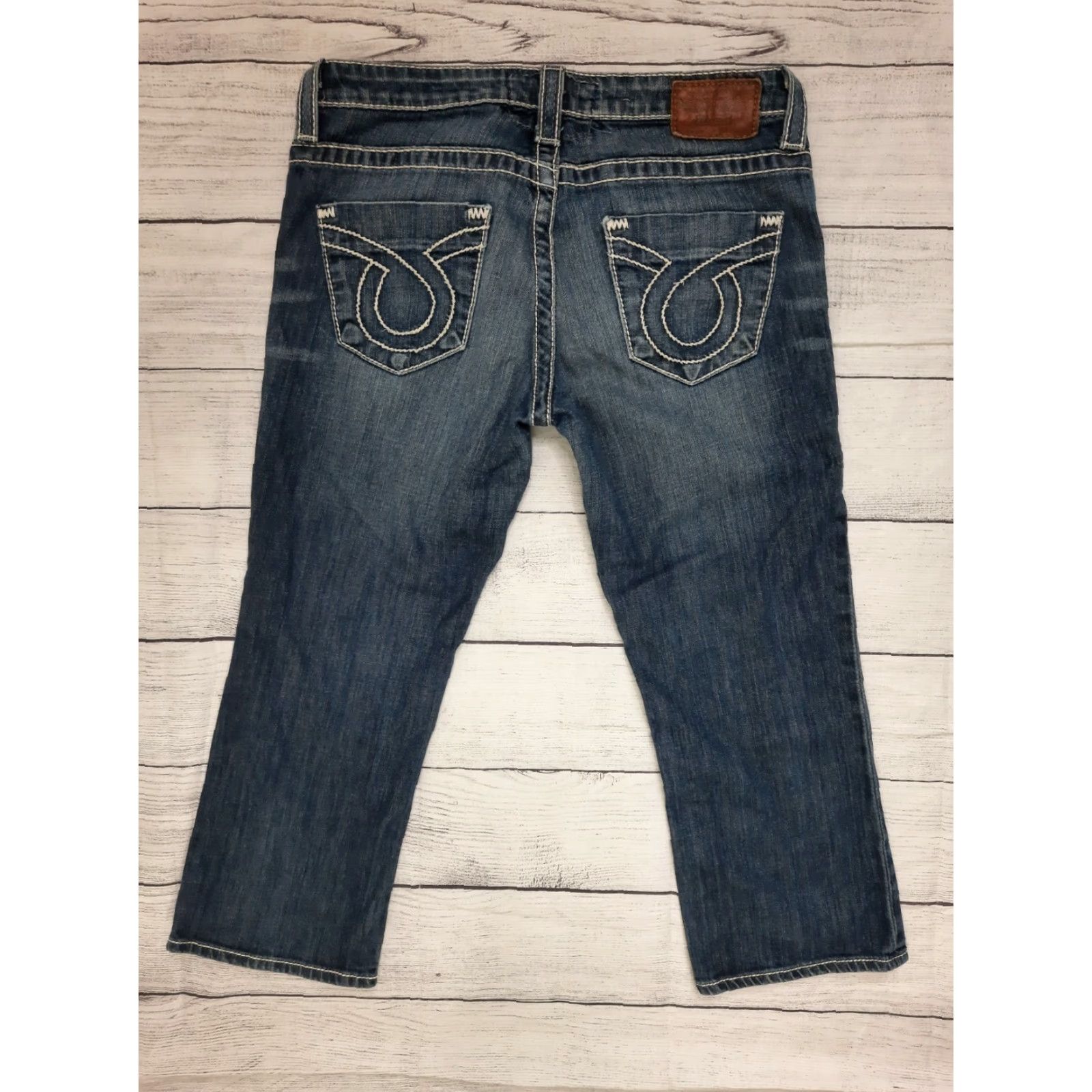 Denime Big Star LIV Capri Stretch Denim Crop Jeans Womens Size 28 Blue 5-Pocket Design Slim Crop Star Embroidered 21in Inseam Jeans Size 28" / US 6 / IT 42 - 2 Thumbnail