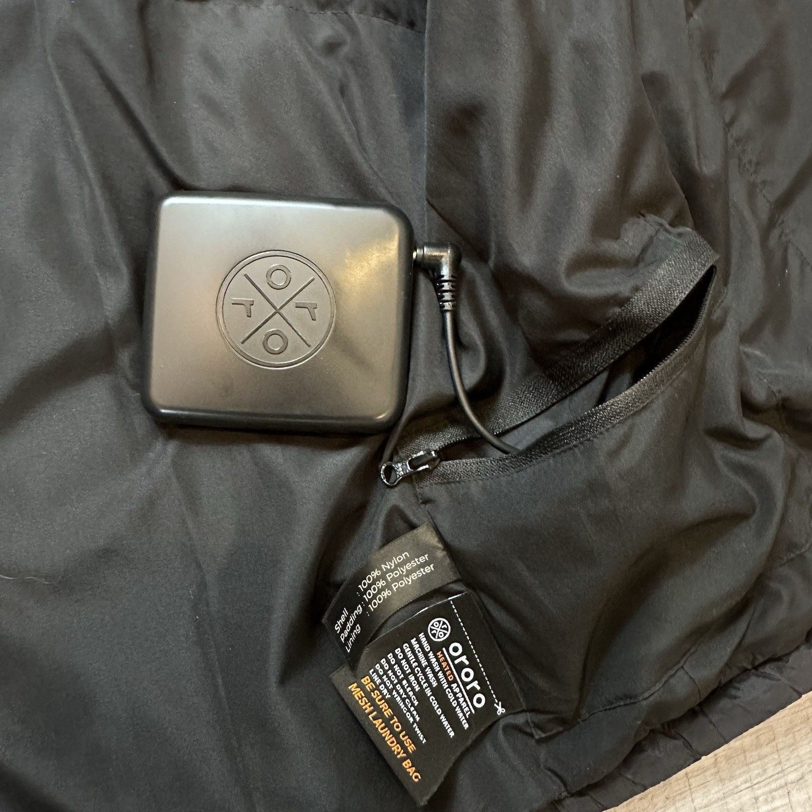 Other Ororo Heated Puffer Vest Black WORKING BATTERY Tested Mens Size US L / EU 52-54 / 3 - 7 Thumbnail