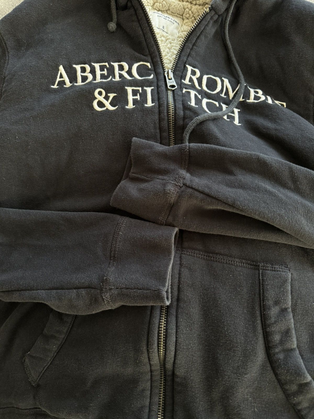 Abercrombie & Fitch Abercrombie & Fitch Y2K Faux Sherpa Zip Hoodie Size US S / EU 44-46 / 1 - 5 Thumbnail
