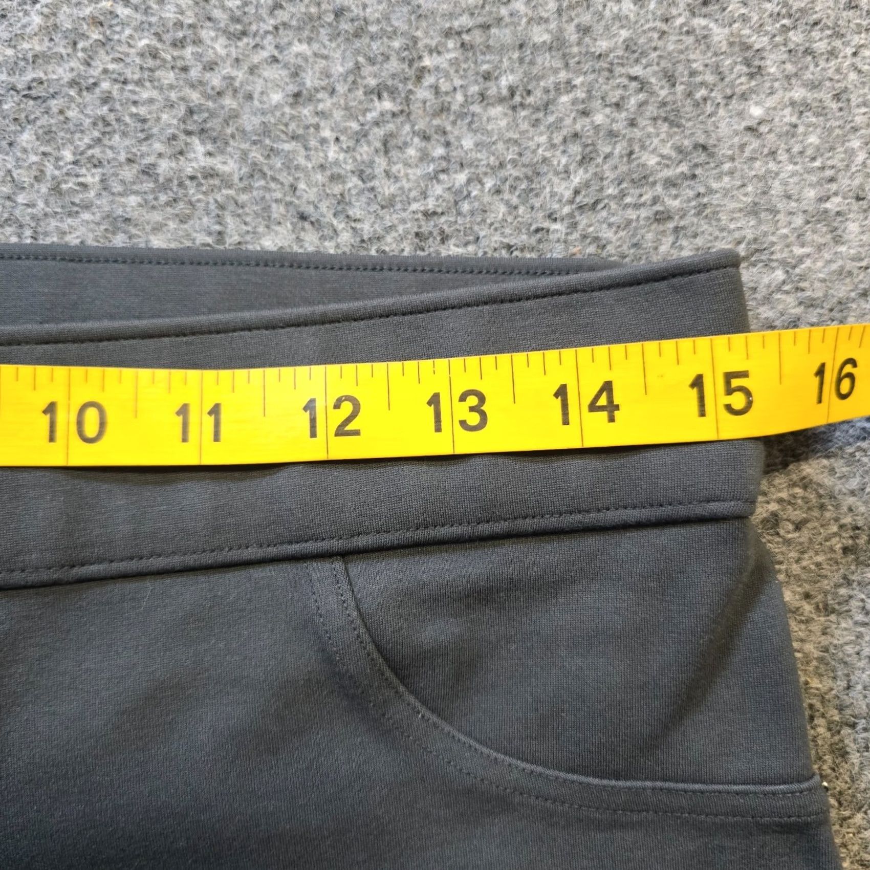 Spanx Spanx Pants Womens Size Large Gray Pull On Stretch Cropped Capri Capsule Casual Size 36" / US 14 / IT 50 - 4 Thumbnail