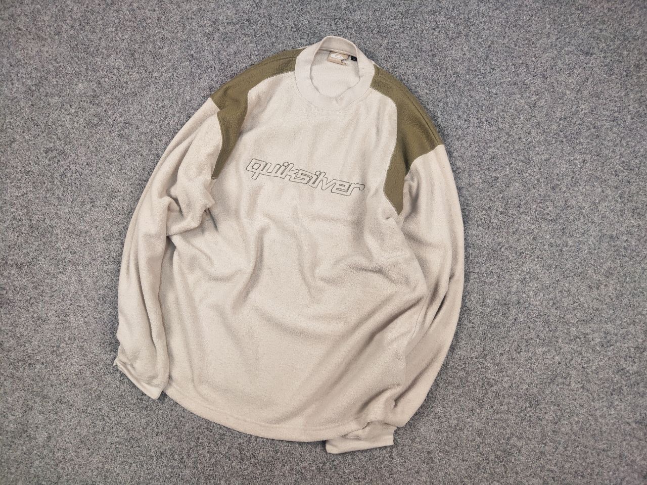 Quiksilver Vintage Beige Fleece Big Logo Sweatshirt Menswear