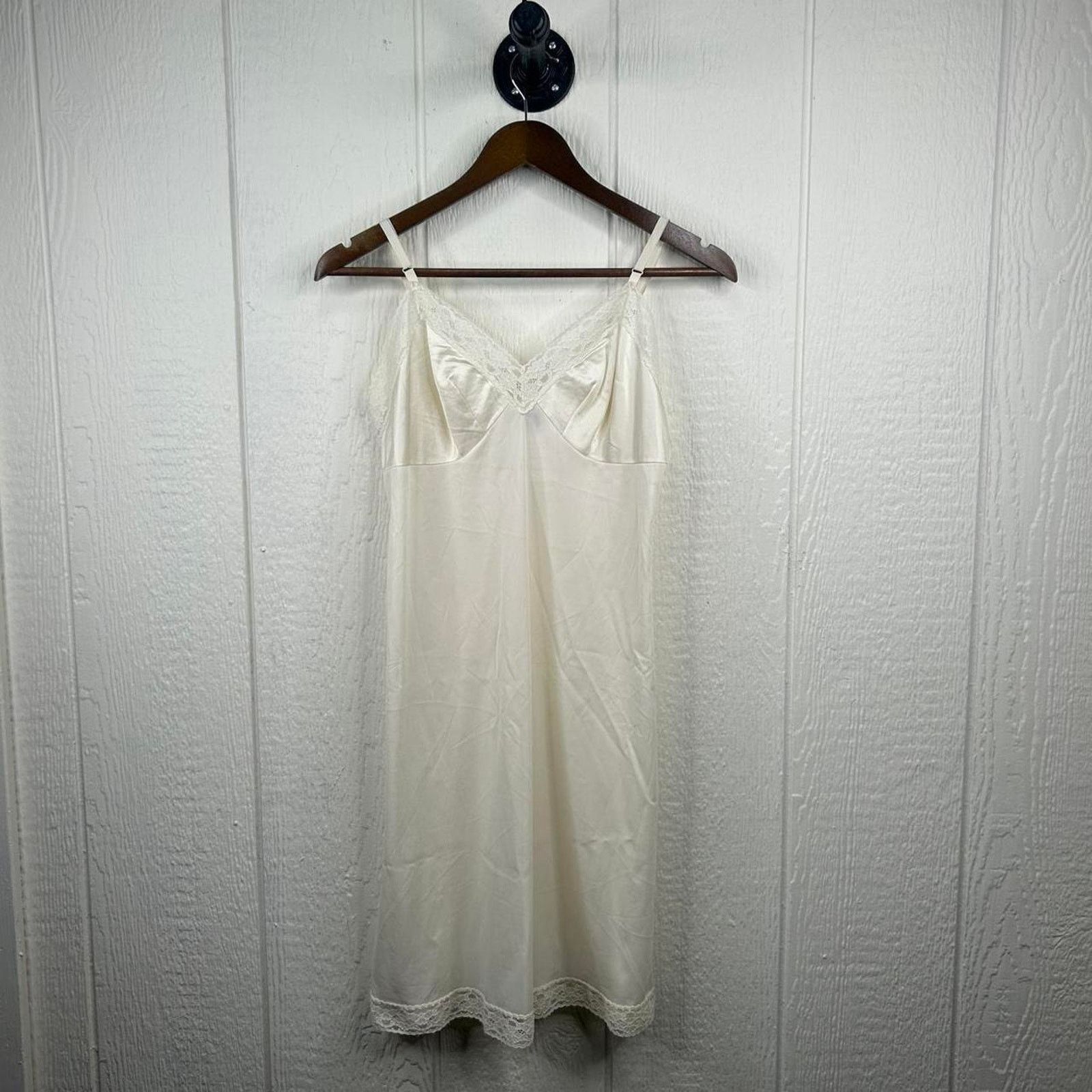 Other Vintage 80’s Vanity Fair White Satin Slip Dress Size Medium Size ONE SIZE - 1 Thumbnail