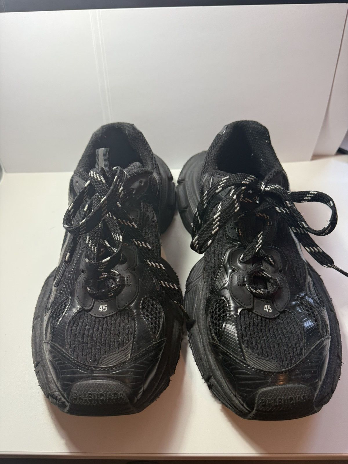 Balenciaga Balenciaga 3XL Size US 12 / EU 45 - 3 Thumbnail