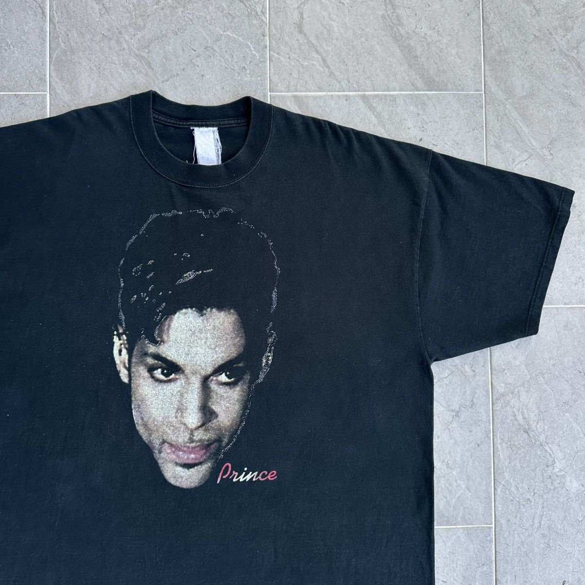 Band Tees × Prince × Vintage Vintage 2002 Prince Tour Big Head Rare Tee Shirt Size US XXL / EU 58 / 5 - 3 Thumbnail