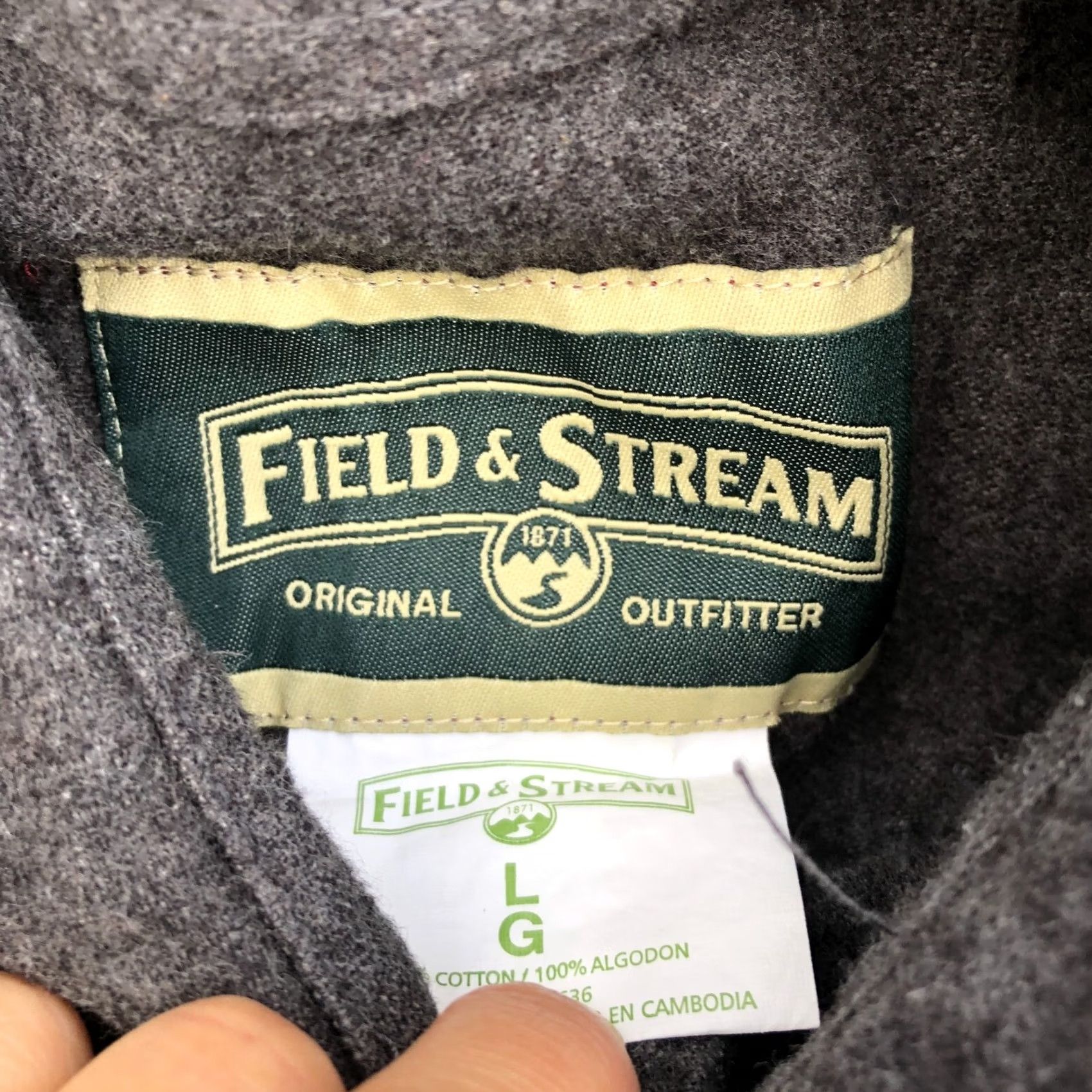 Vintage VINTAGE Field & Stream Button-Down Flannel Shirt LG Men's Grey Long Sleeve Heavy Size US L / EU 52-54 / 3 - 6 Thumbnail