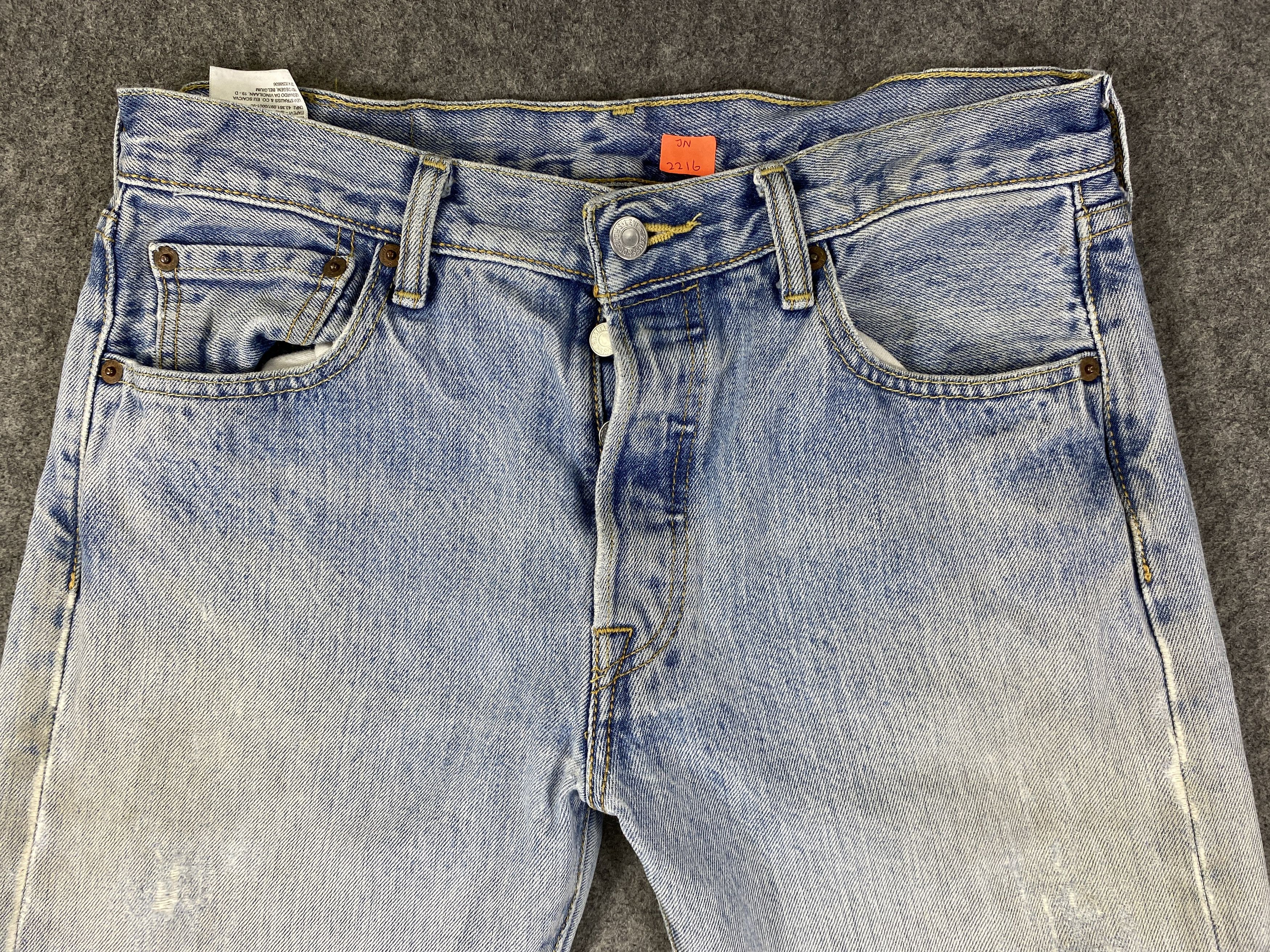 Japanese Brand Light Blue Wash Vintage Levi's 501 Jeans 32x31 Denim -JN2216 Size US 32 / EU 48 - 3 Thumbnail