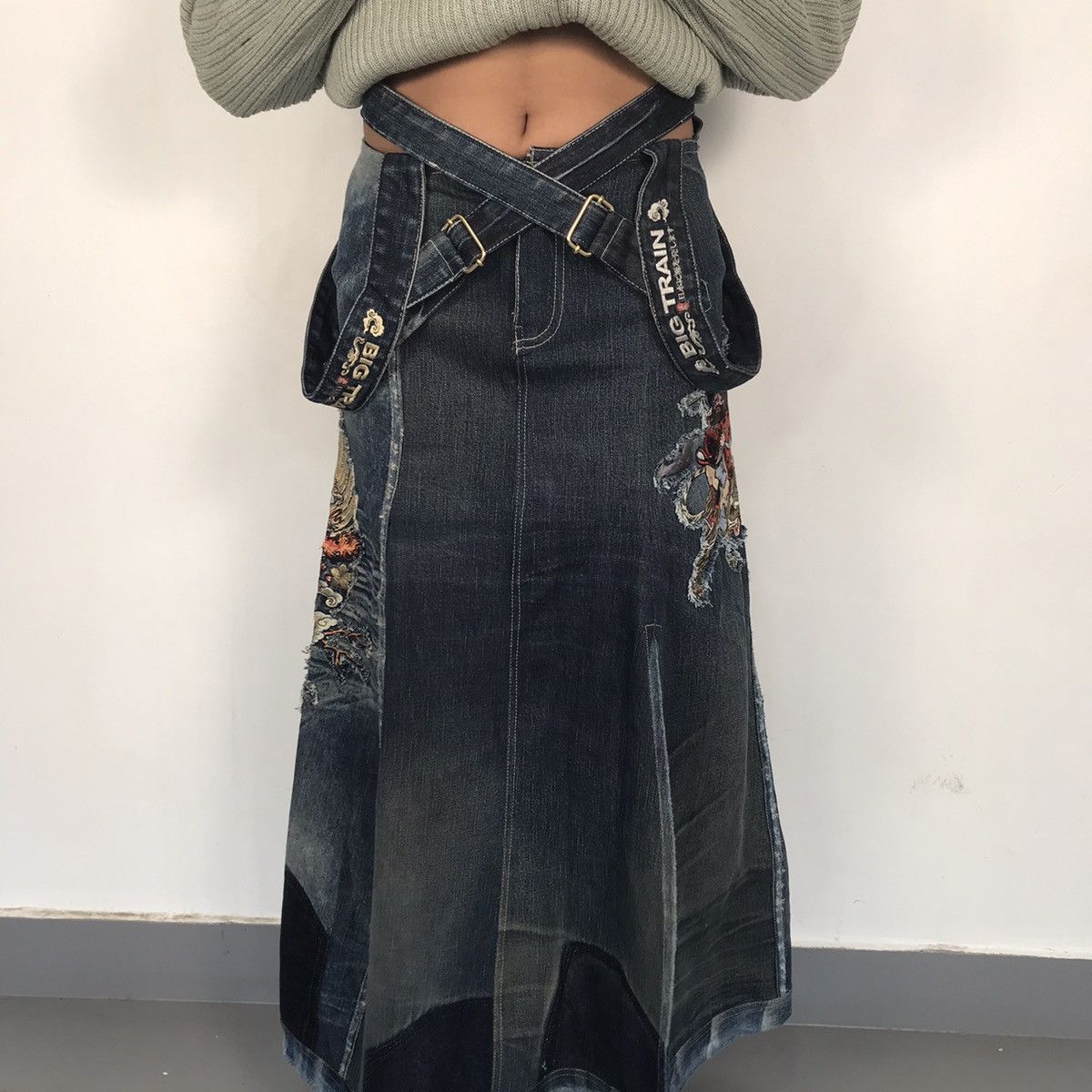 Japanese Brand Vintage Japanese embroidered reworked nomad denim skirt Size 28" / US 6 / IT 42 - 4 Thumbnail
