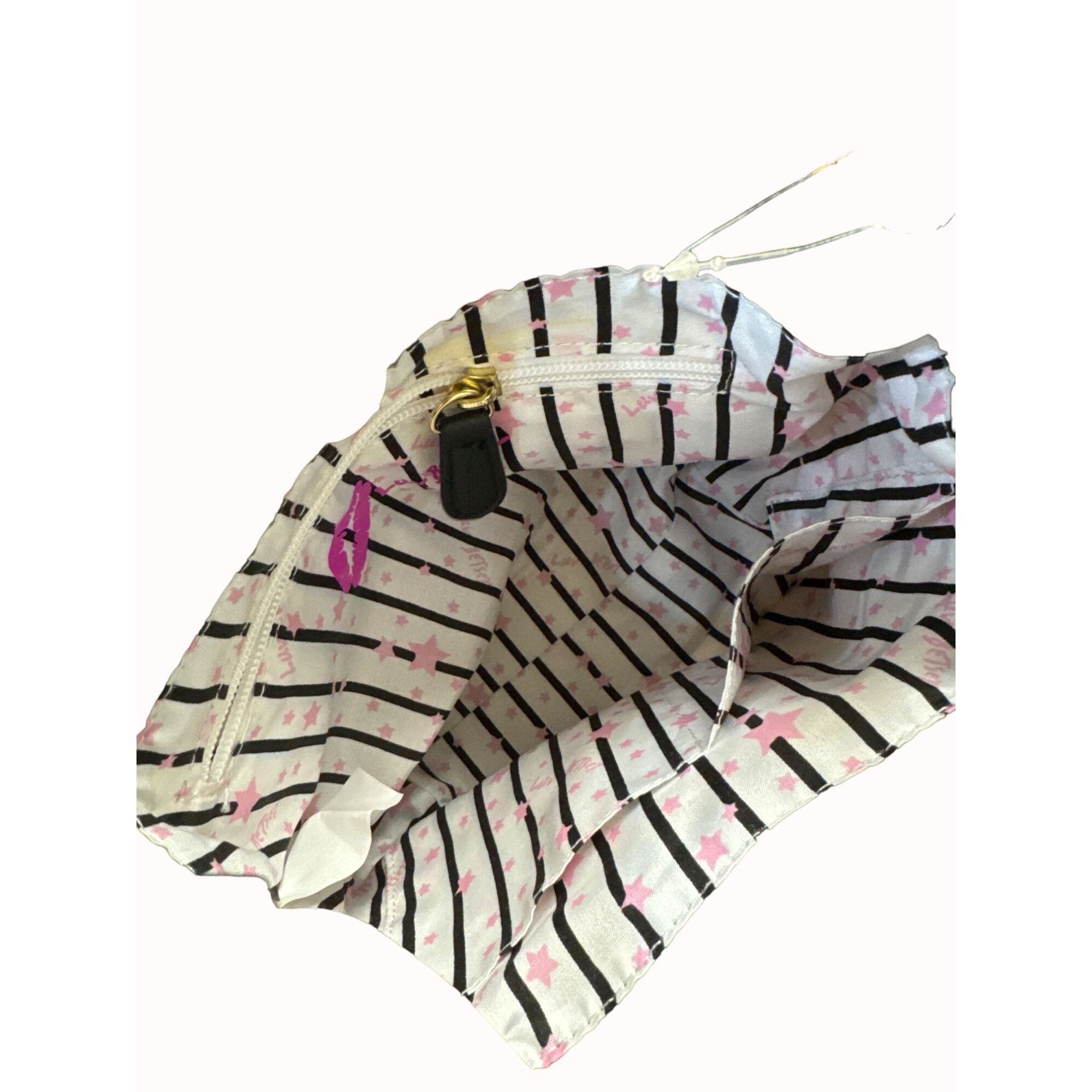 Betsey Johnson Betsey Johnson women’s black red flora clutch crossbody purs Size ONE SIZE - 10 Thumbnail
