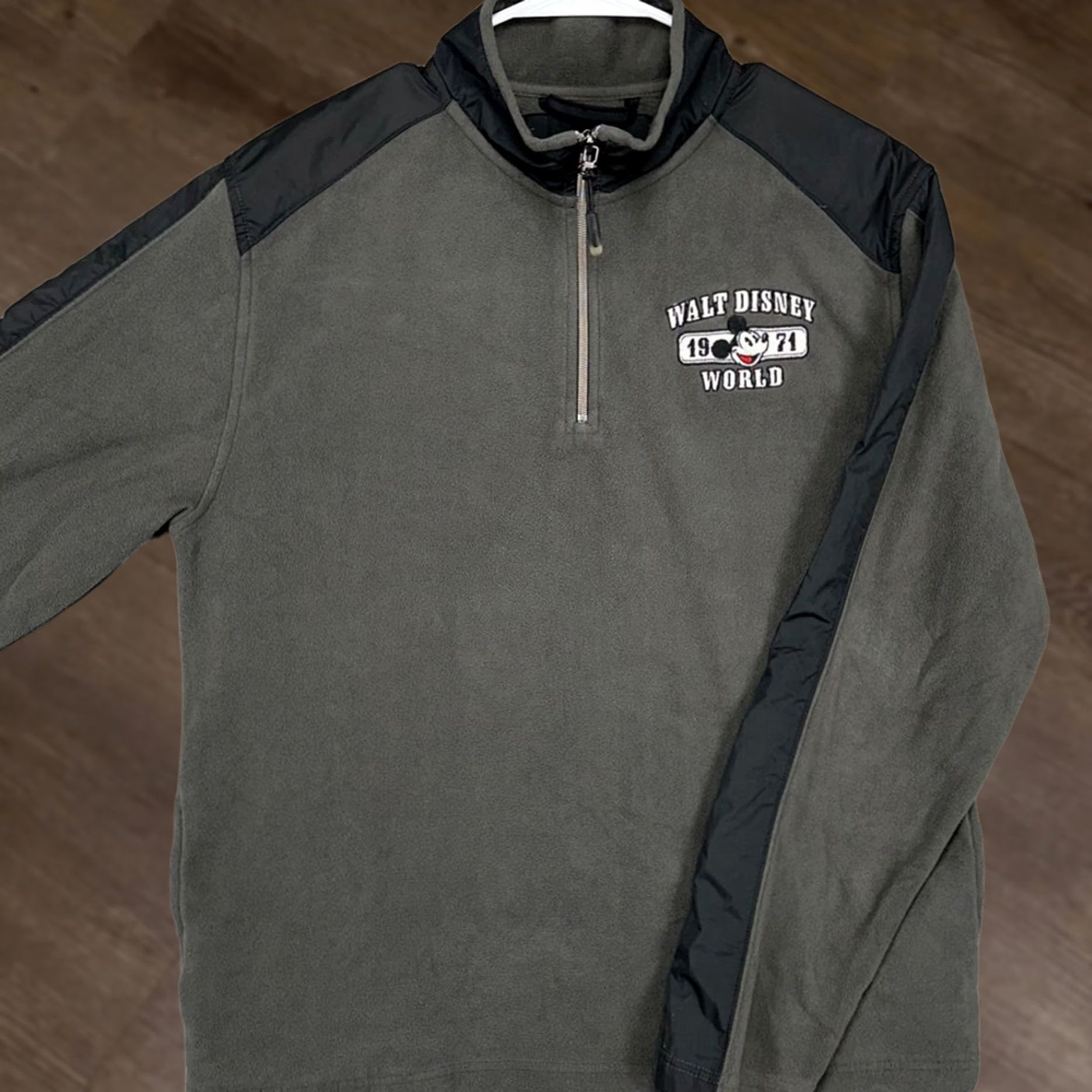 Disney Disney Parks Walt Disney World Mickey Gray Fleece Jacket Mens Small Quarter Zip Size US S / EU 44-46 / 1 - 1 Thumbnail