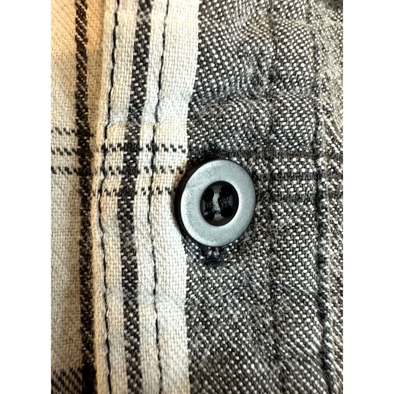 Levi's VINTAGE Levi's Sutter Creek Shirt Men M Plaid Cotton Button-Up Black Casual 80s 90s Grunge Hipster Mens Size US M / EU 48-50 / 2 - 6 Thumbnail