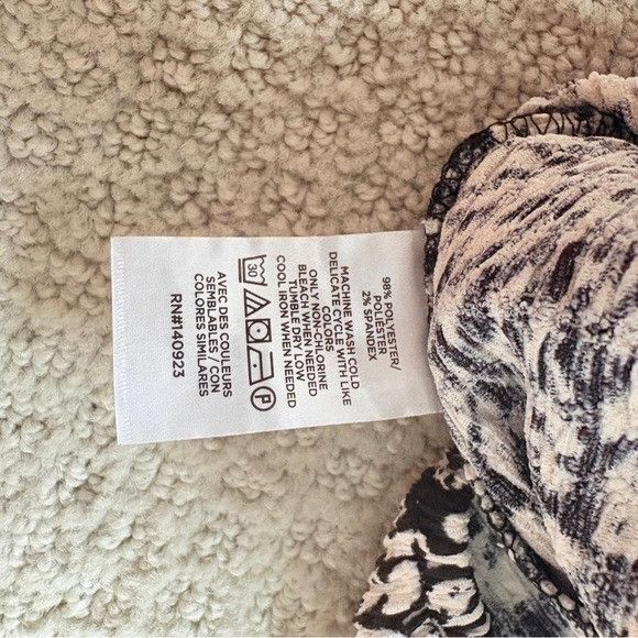 Loft New LOFT Womens Top Palm Crinkle Bubble Hem Blouse Black Whi Size M / US 6-8 / IT 42-44 - 4 Thumbnail