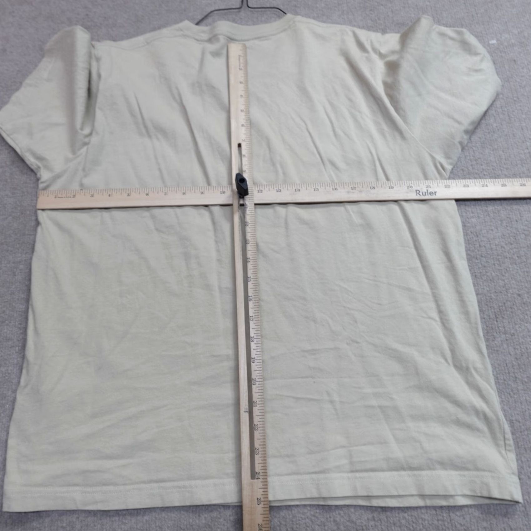 Uniqlo Uniqlo x Basquiat Shirt Large Beige Vise of Love Embroidered Size US L / EU 52-54 / 3 - 5 Thumbnail