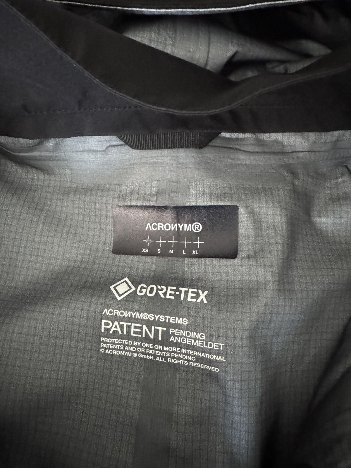 Acronym Acronym J1WTS-GT Size US XS / EU 42 / 0 - 3 Thumbnail