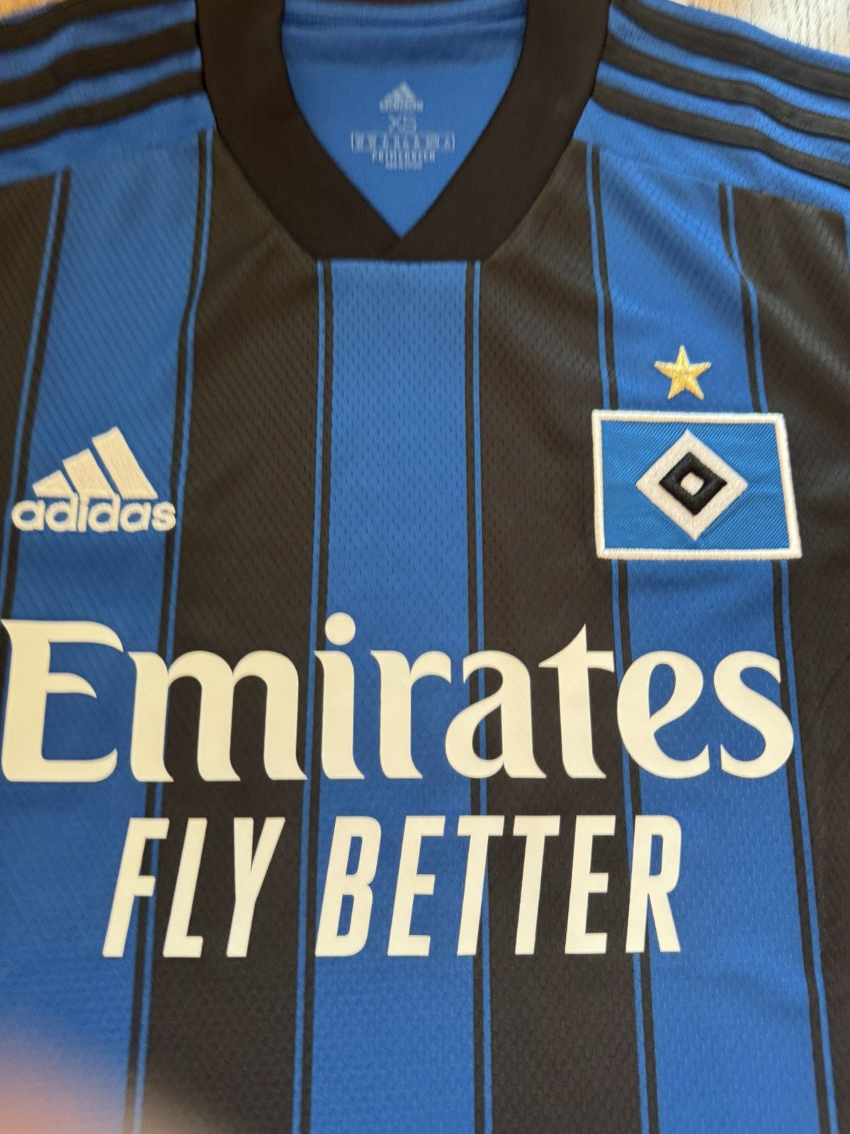 Adidas HAMBURG 2021 2022 AWAY SHIRT FOOTBALL JERSEY ADIDAS SZ XS Size US XS / EU 42 / 0 - 6 Thumbnail