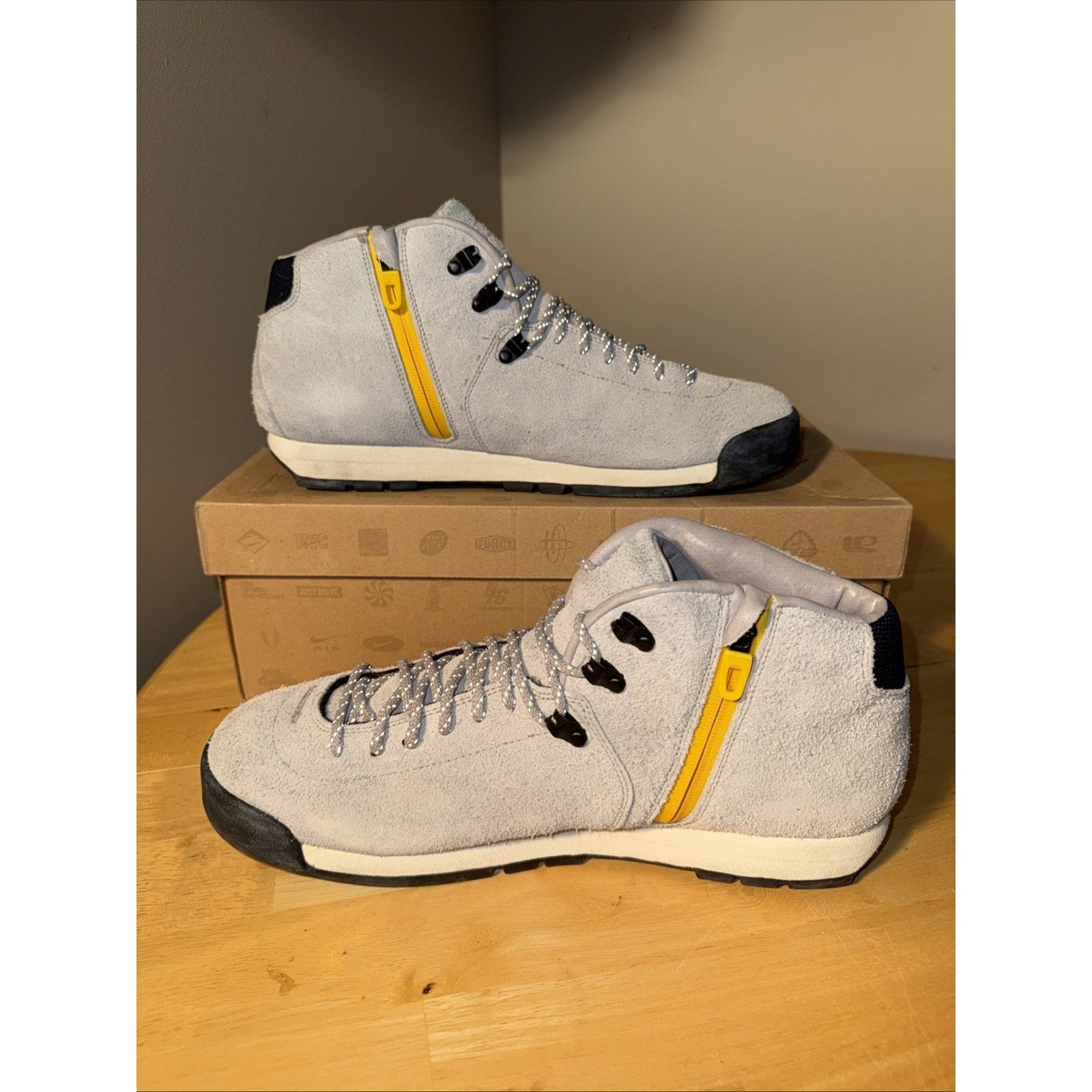 Nike Size 13 - Nike ACG Air Magma TZ Matte Silver Size US 13 / EU 46 - 3 Thumbnail