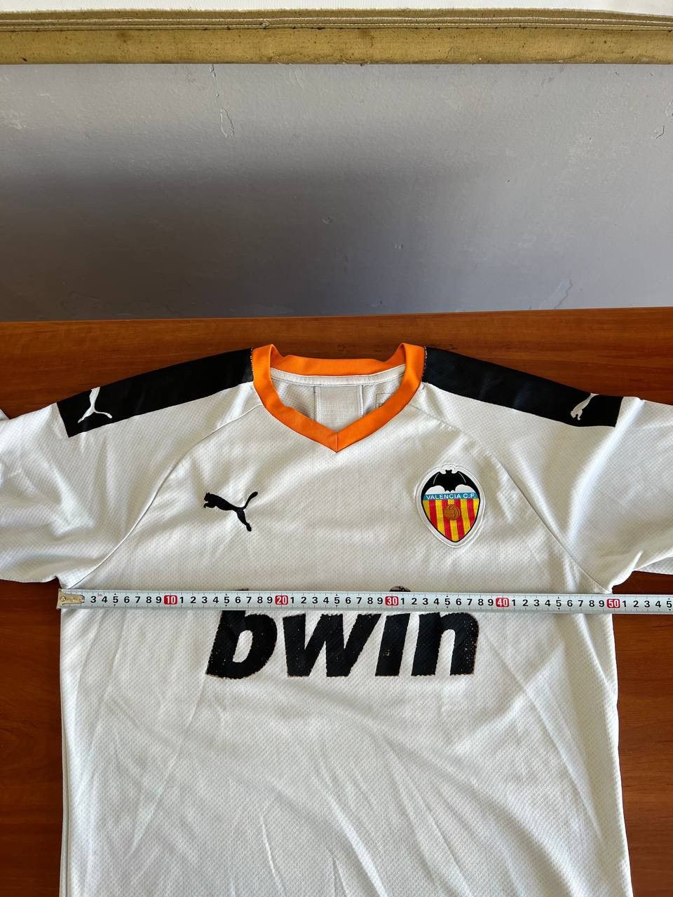 Puma 2019/20 VALENCIA CF HOME SOCCER FOOTBALL JERSEY SHIRT PUMA Size US M / EU 48-50 / 2 - 23 Thumbnail