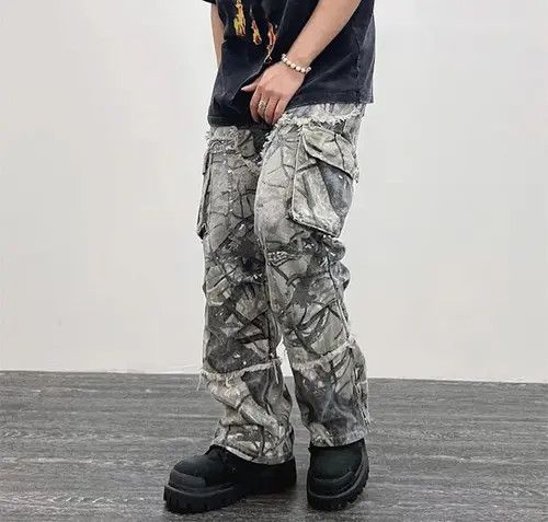 Japanese Brand Camouflage Y2K Fashion Baggy Jeans Cargo Pants Size US 30 / EU 46 - 1 Thumbnail