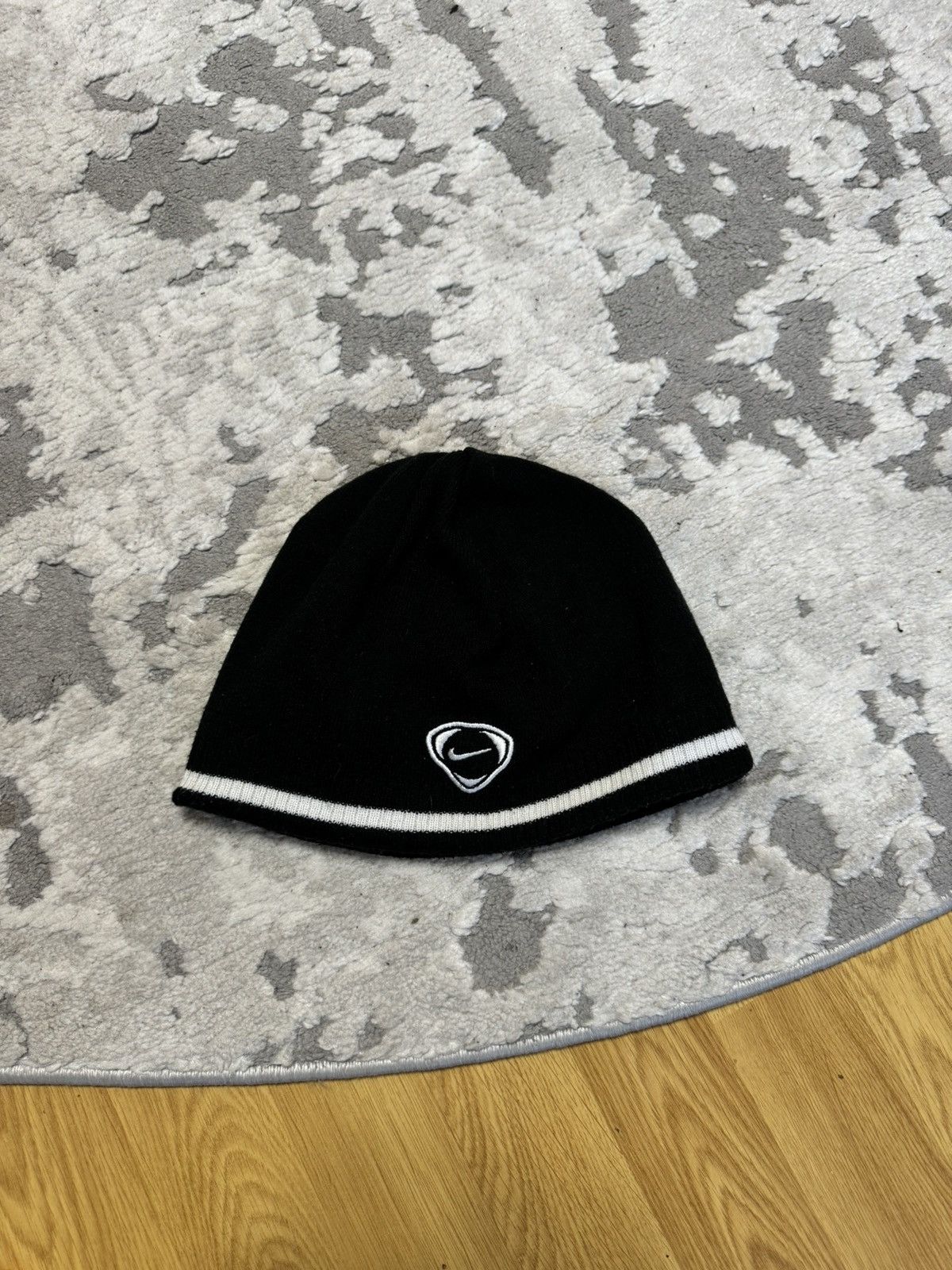 Nike × Vintage Vintage Nike Reversible Black Stripped Hat White Swoosh Size ONE SIZE - 6 Thumbnail