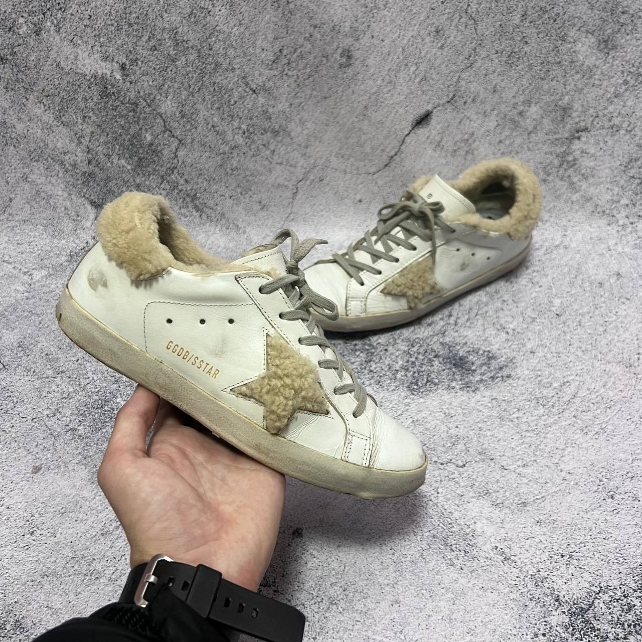 Golden Goose Women’s Golden Goose Deluxe SSTAR Low-Top Sneakers Fur Size US 8 / IT 38 - 2 Thumbnail