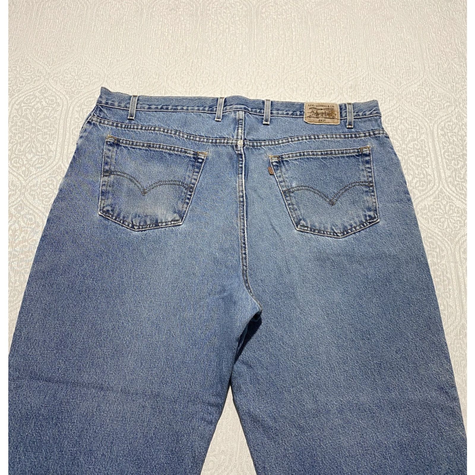 Levi's VINTAGE Levi's 545 Jeans Mens 46x30 Medium Wash Loose Fit Straight Leg Denim 5-Pocket Design Blue Cotton Relaxed 100% Zip fly Jeans Mens Size US 30 / EU 46 - 6 Thumbnail
