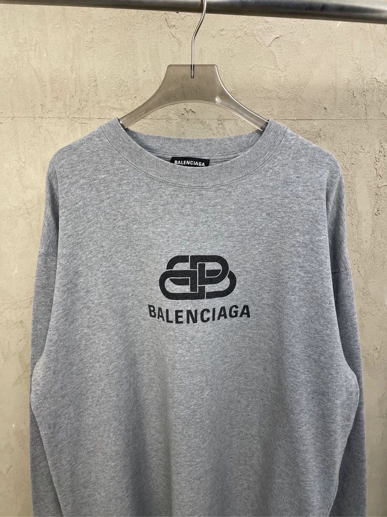 Balenciaga Balenciaga Double B Lock Logo in Gray long sleeves 2502-Ne Size US S / EU 44-46 / 1 - 3 Thumbnail